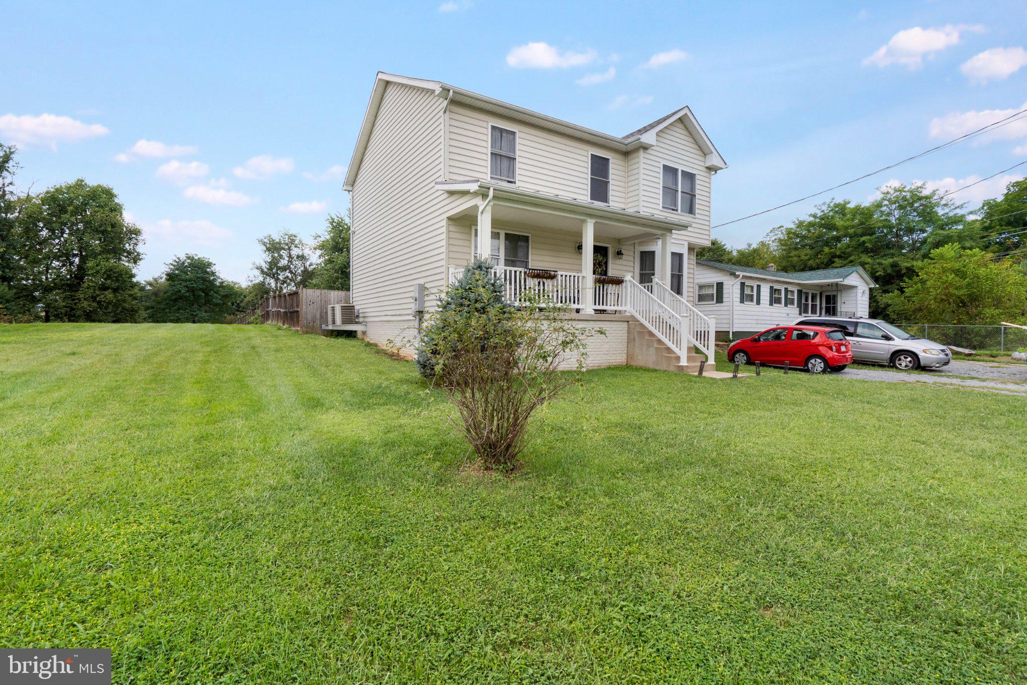 207 JOSEPHINE STREET