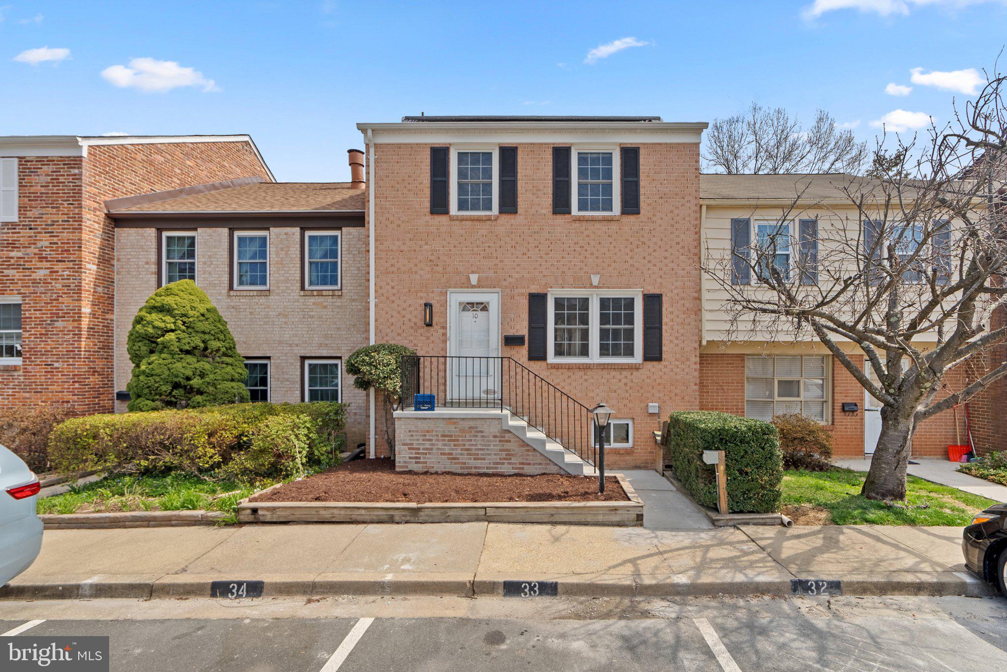 SHADY GROVE VILLAGE - Residential