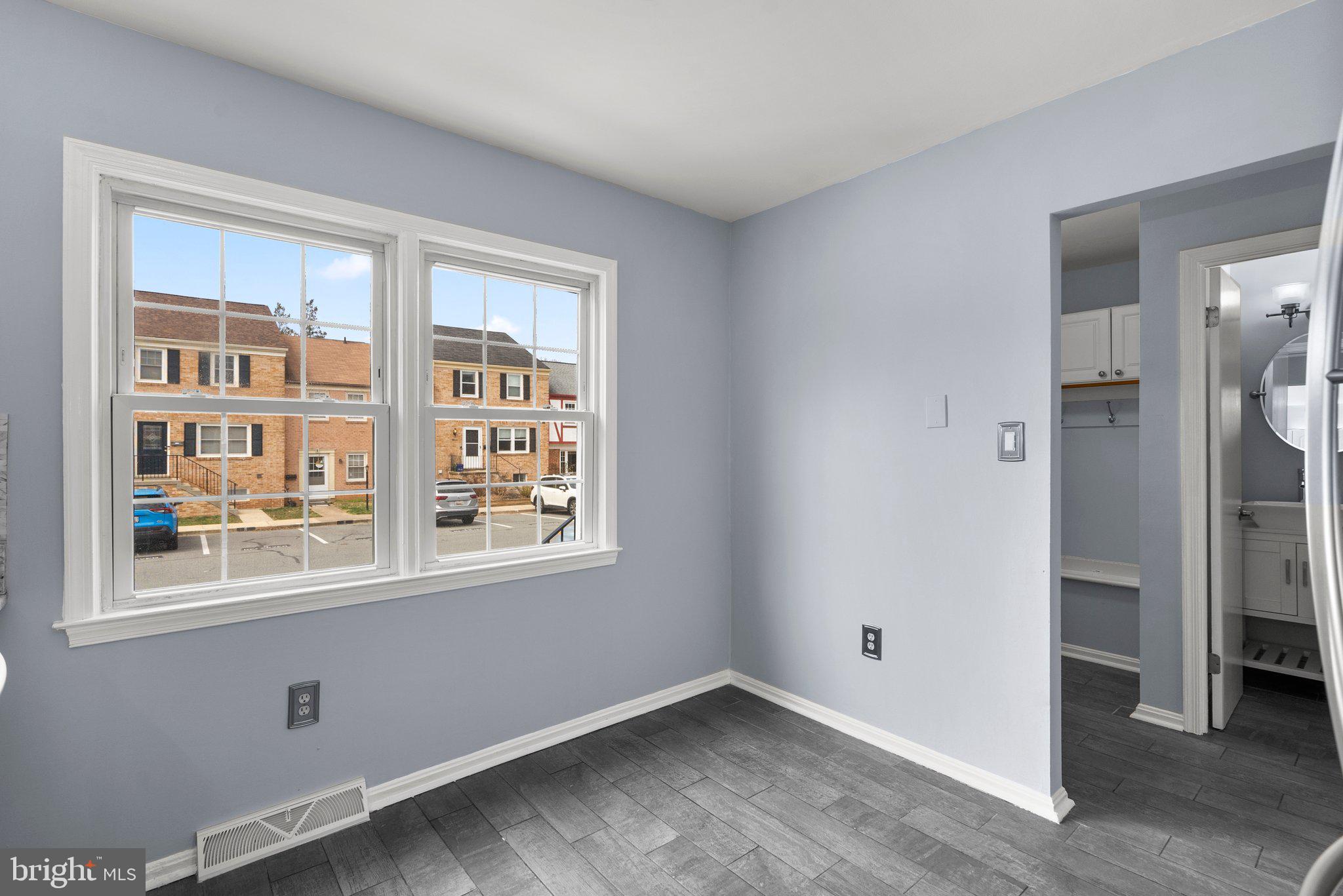 SHADY GROVE VILLAGE - Residential