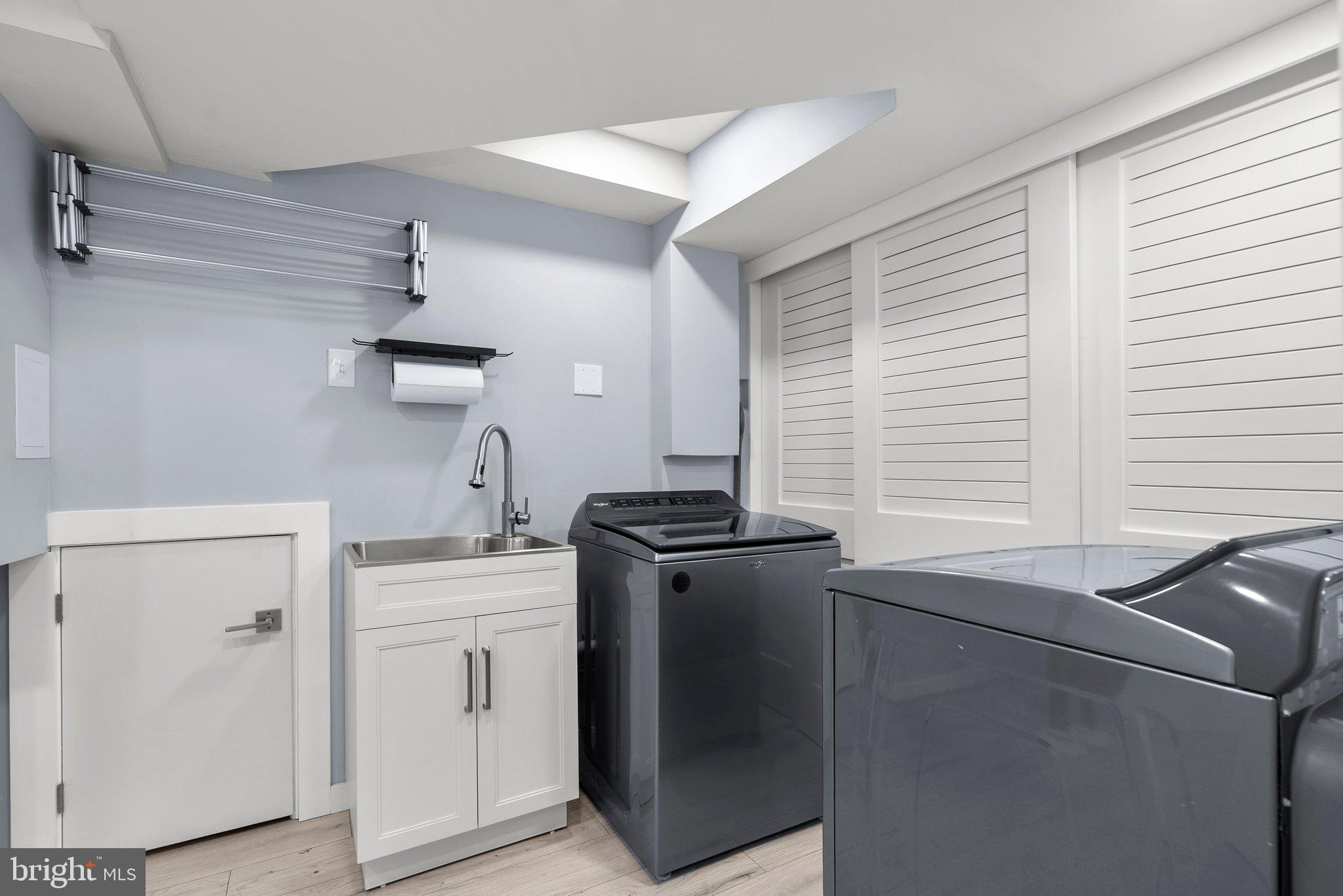 SHADY GROVE VILLAGE - Residential