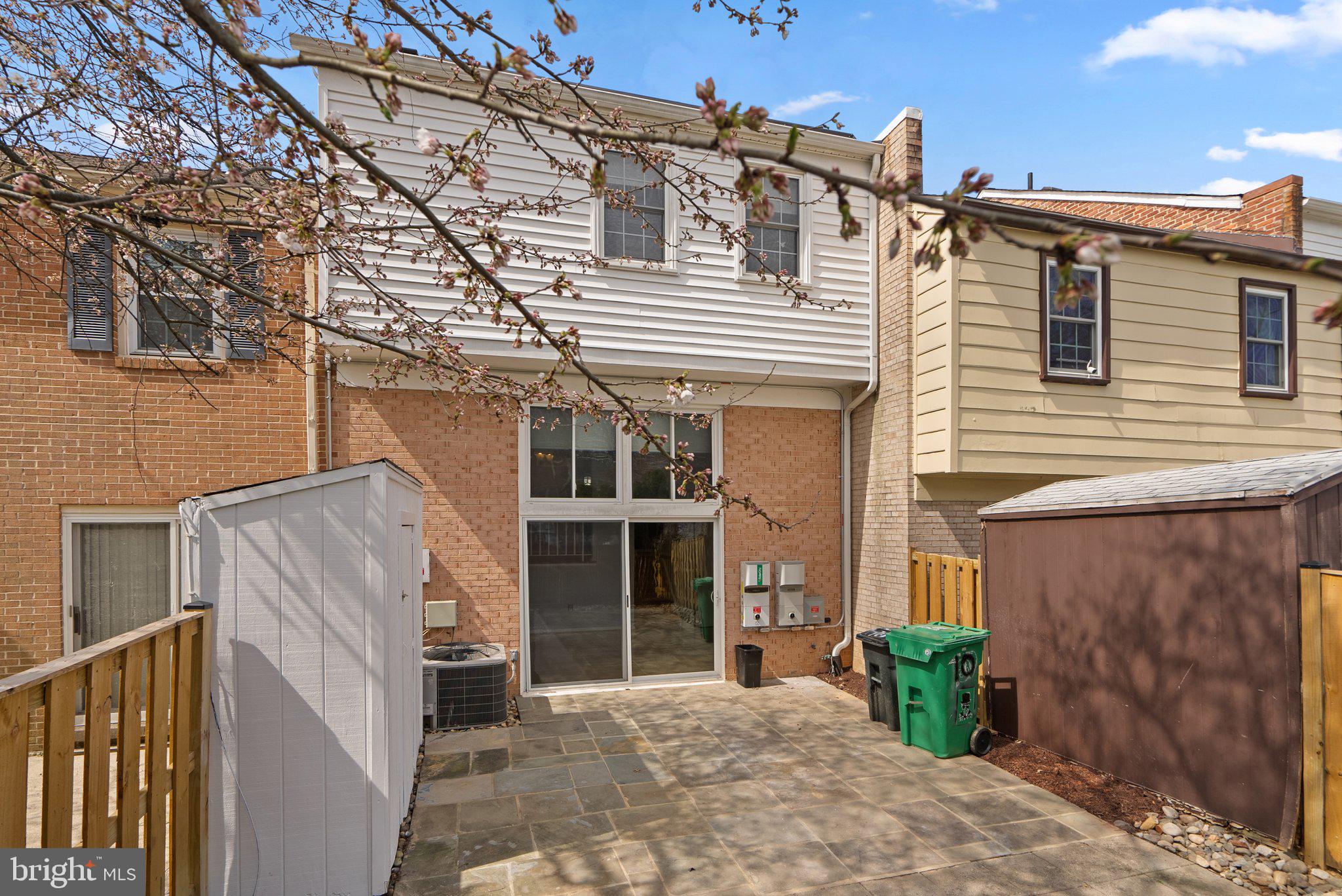 SHADY GROVE VILLAGE - Residential