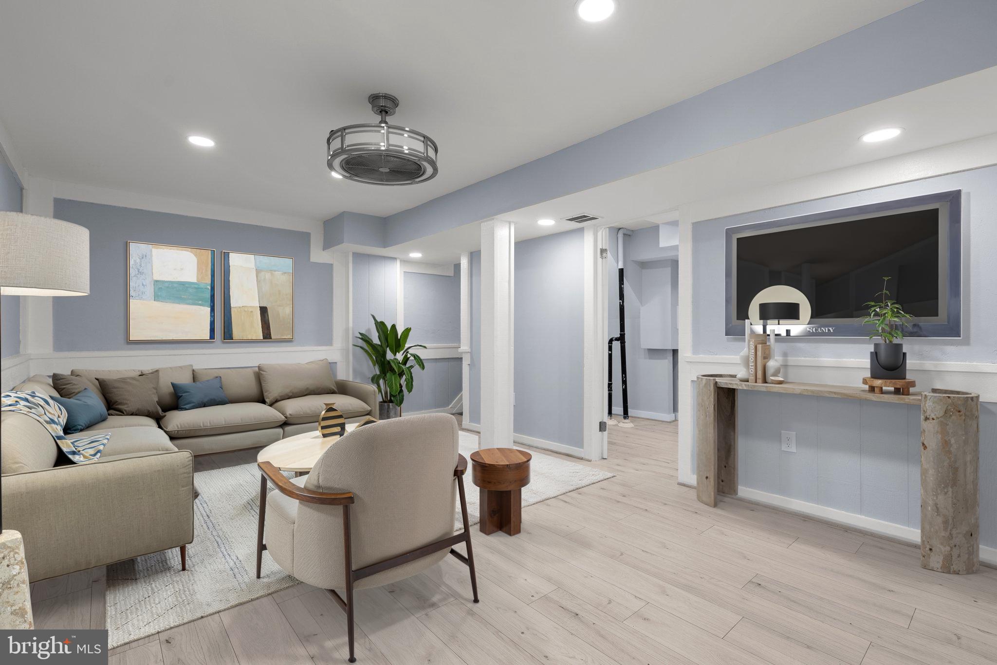 SHADY GROVE VILLAGE - Residential