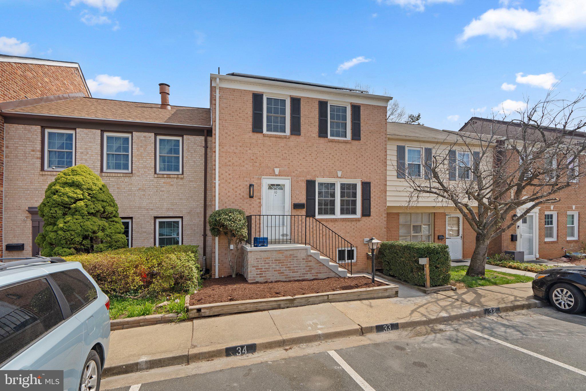 10 RED KILN COURT