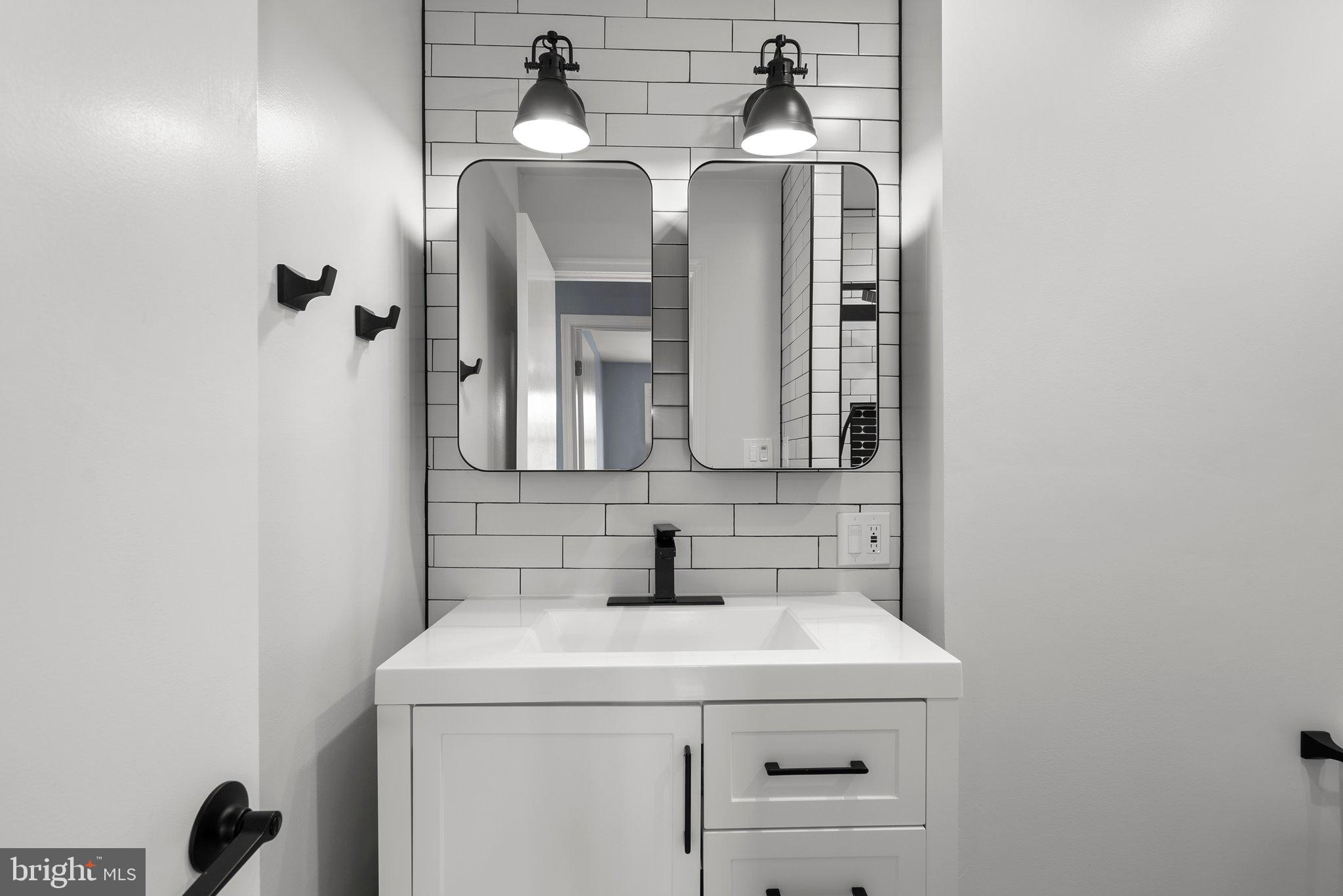 SHADY GROVE VILLAGE - Residential