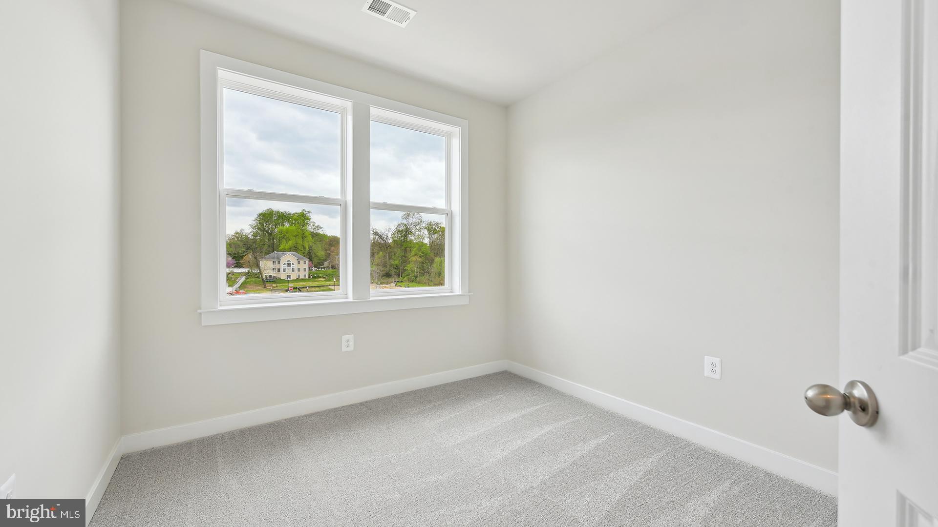 NORTHFAX WEST - Residential