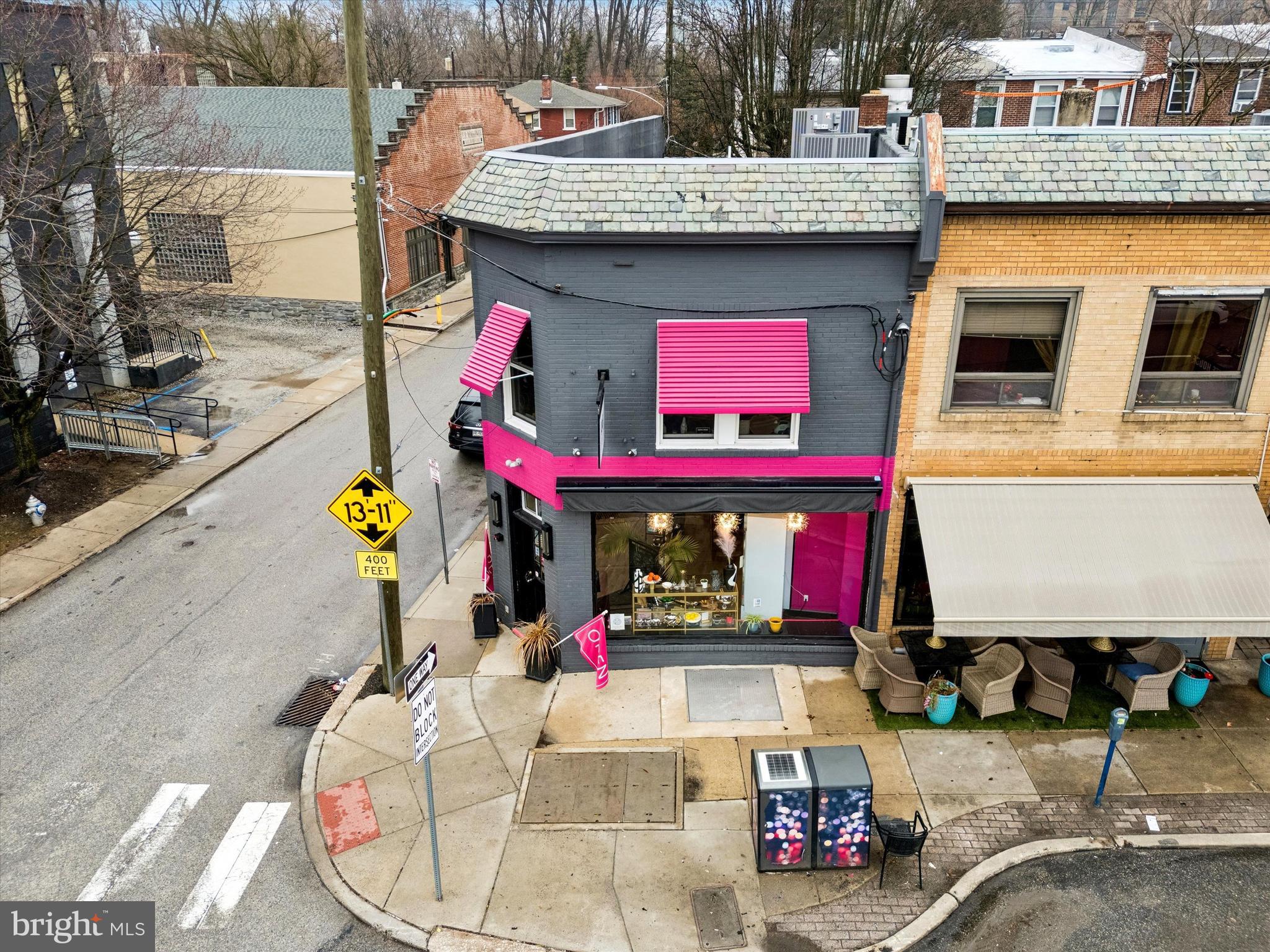 BRYN MAWR - Commercial Sale