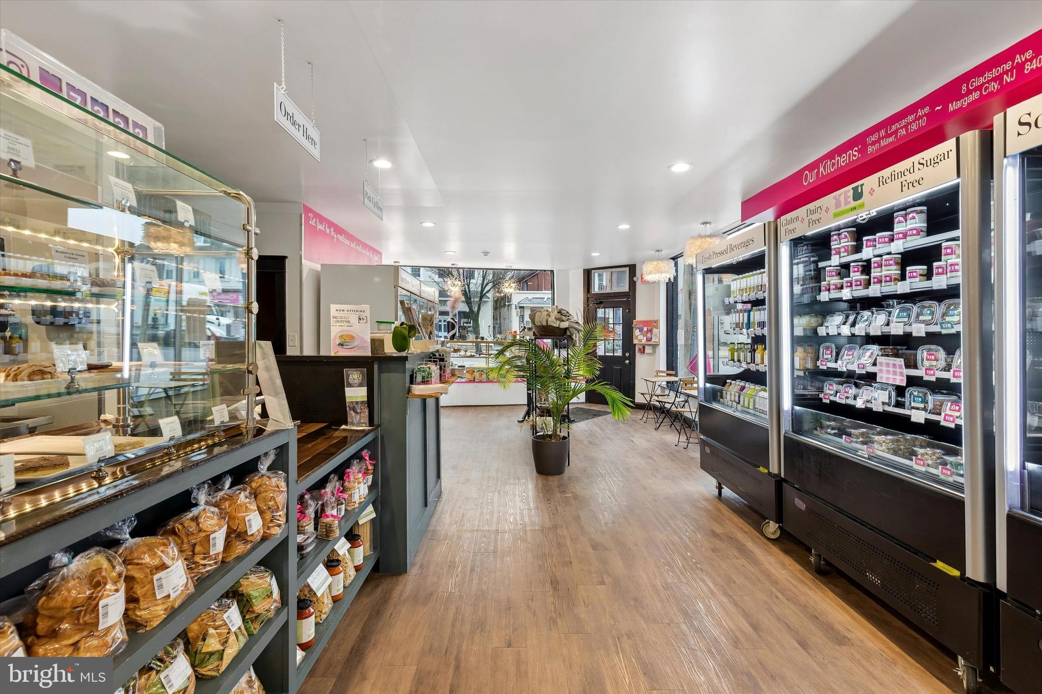 BRYN MAWR - Commercial Sale