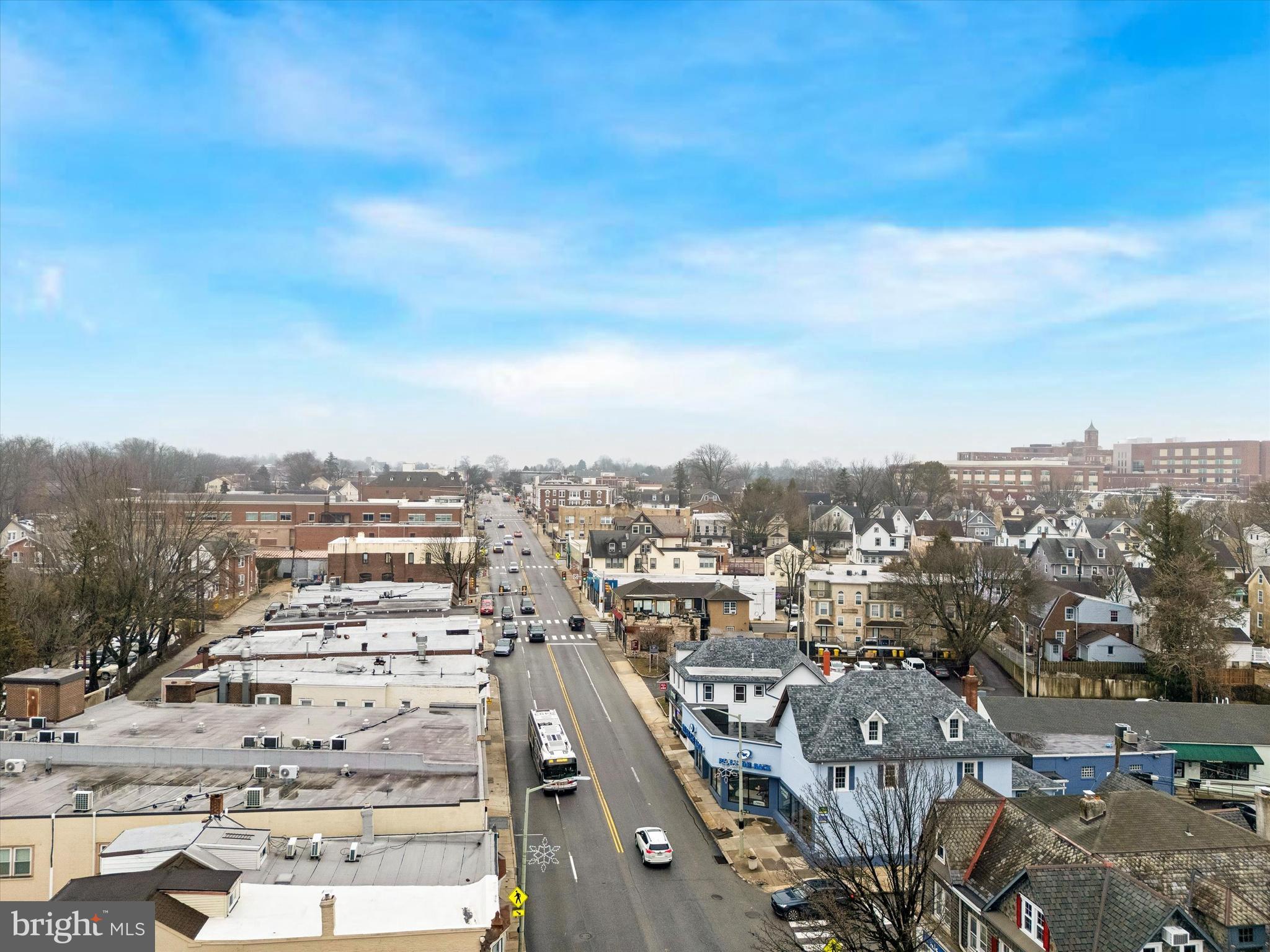 BRYN MAWR - Commercial Sale