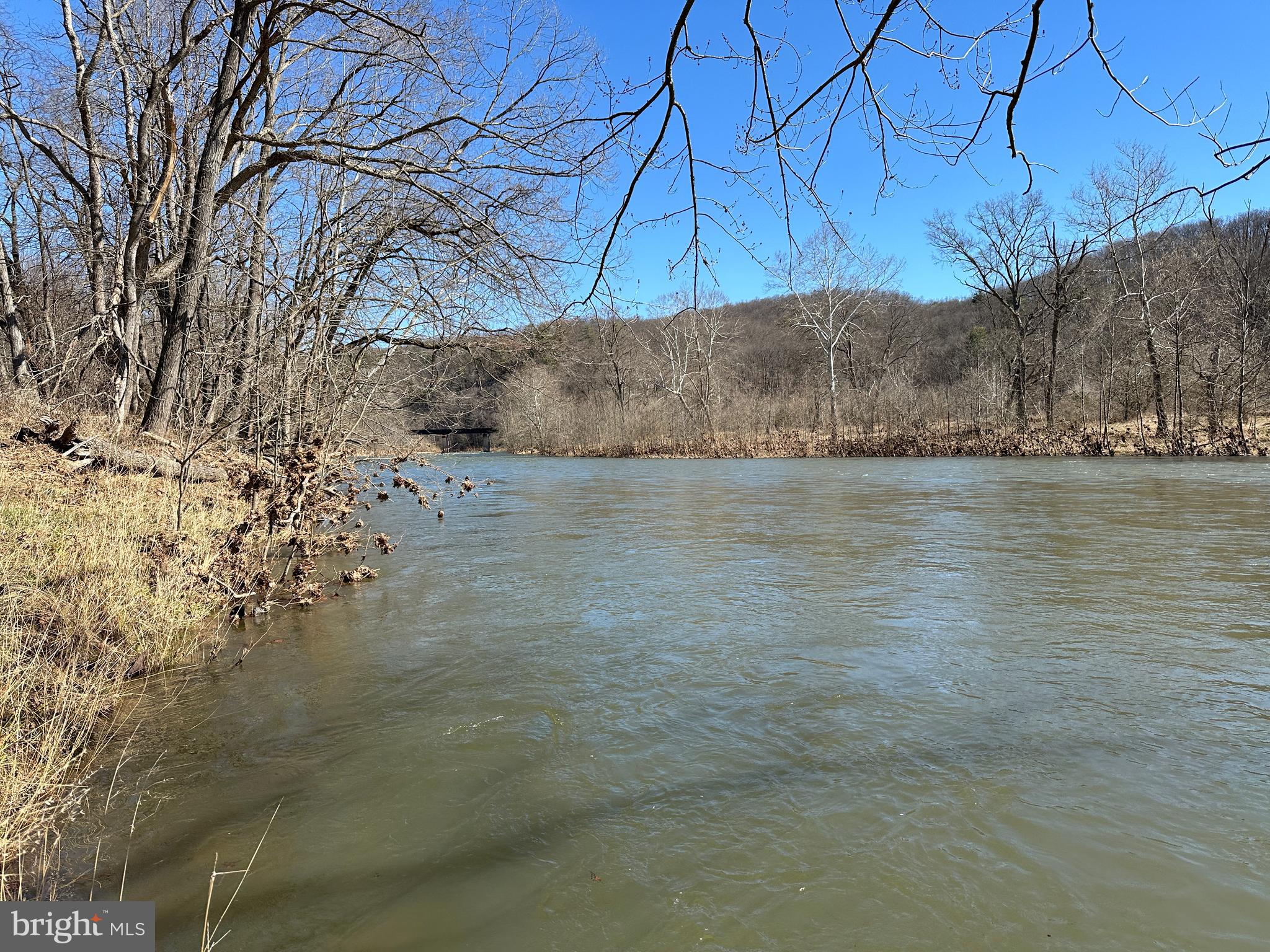 TROUGH OVERLOOK - Land