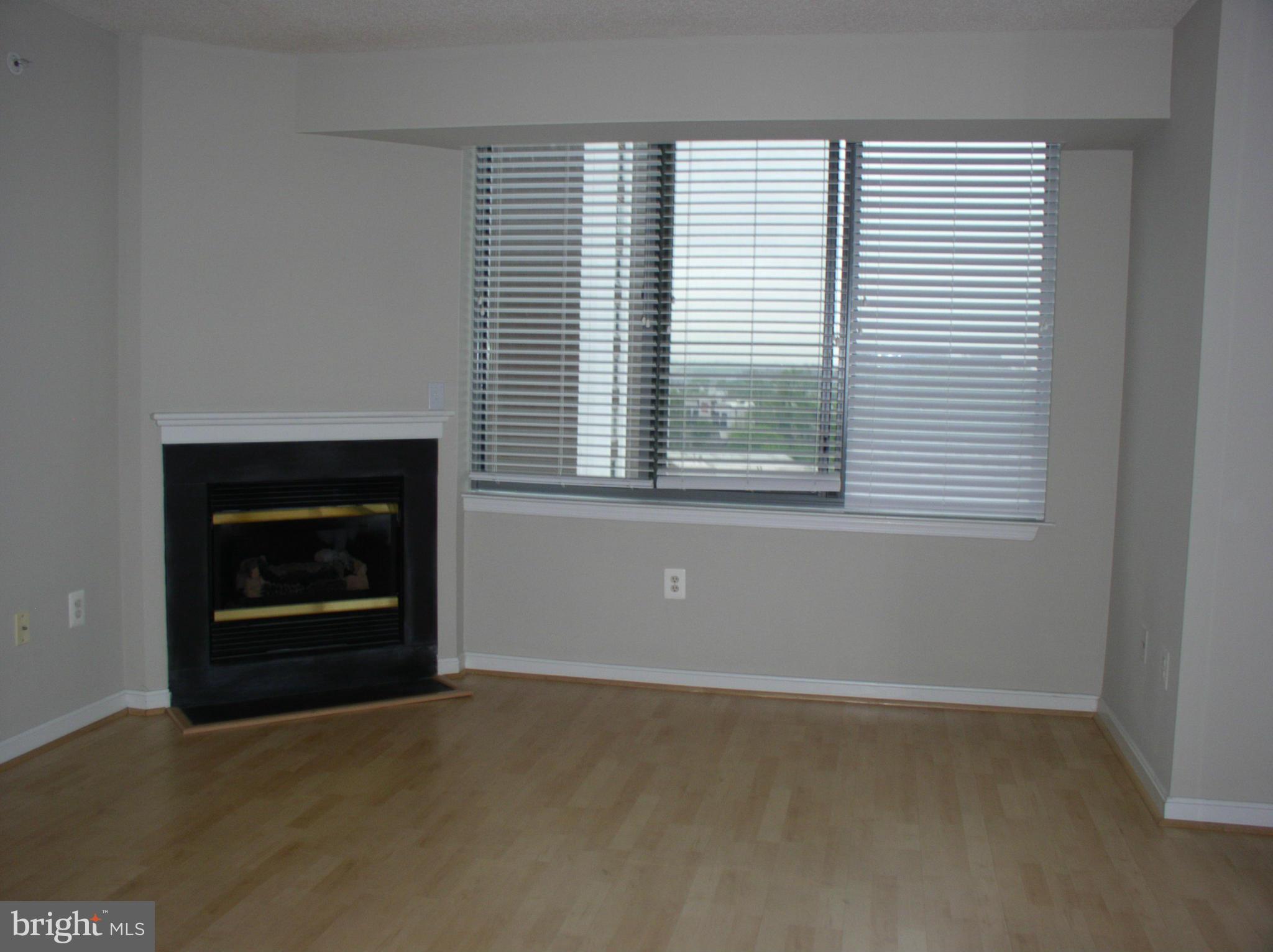 GALLERY AT WHITE FLINT - Residential Lease