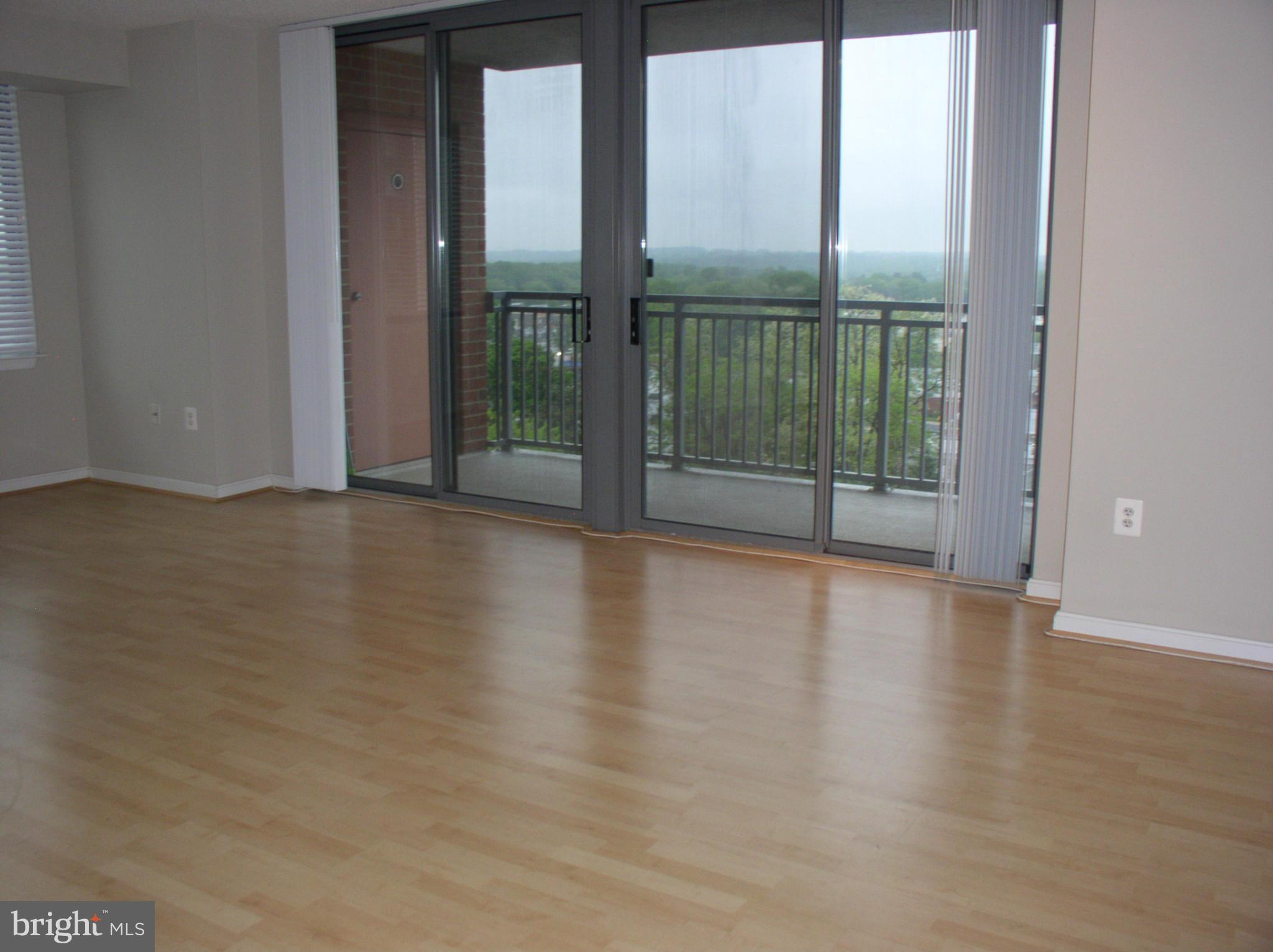 GALLERY AT WHITE FLINT - Residential Lease