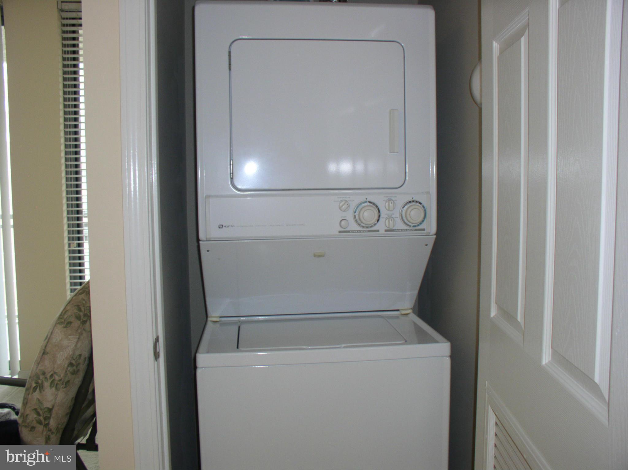 GALLERY AT WHITE FLINT - Residential Lease