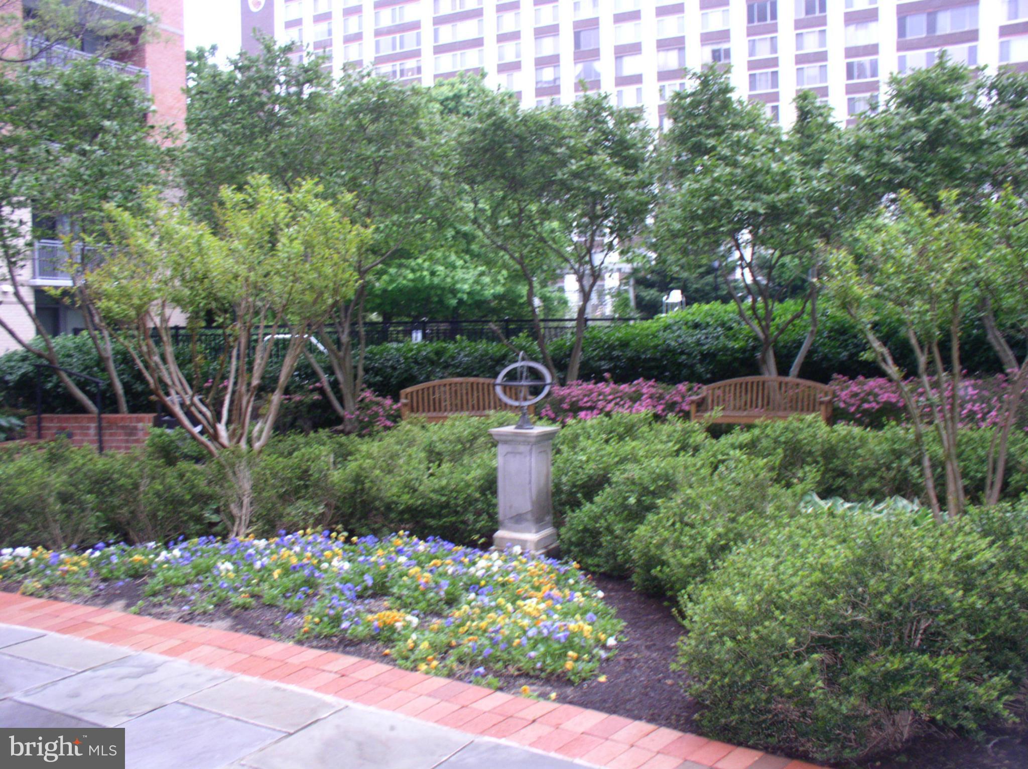 GALLERY AT WHITE FLINT - Residential Lease