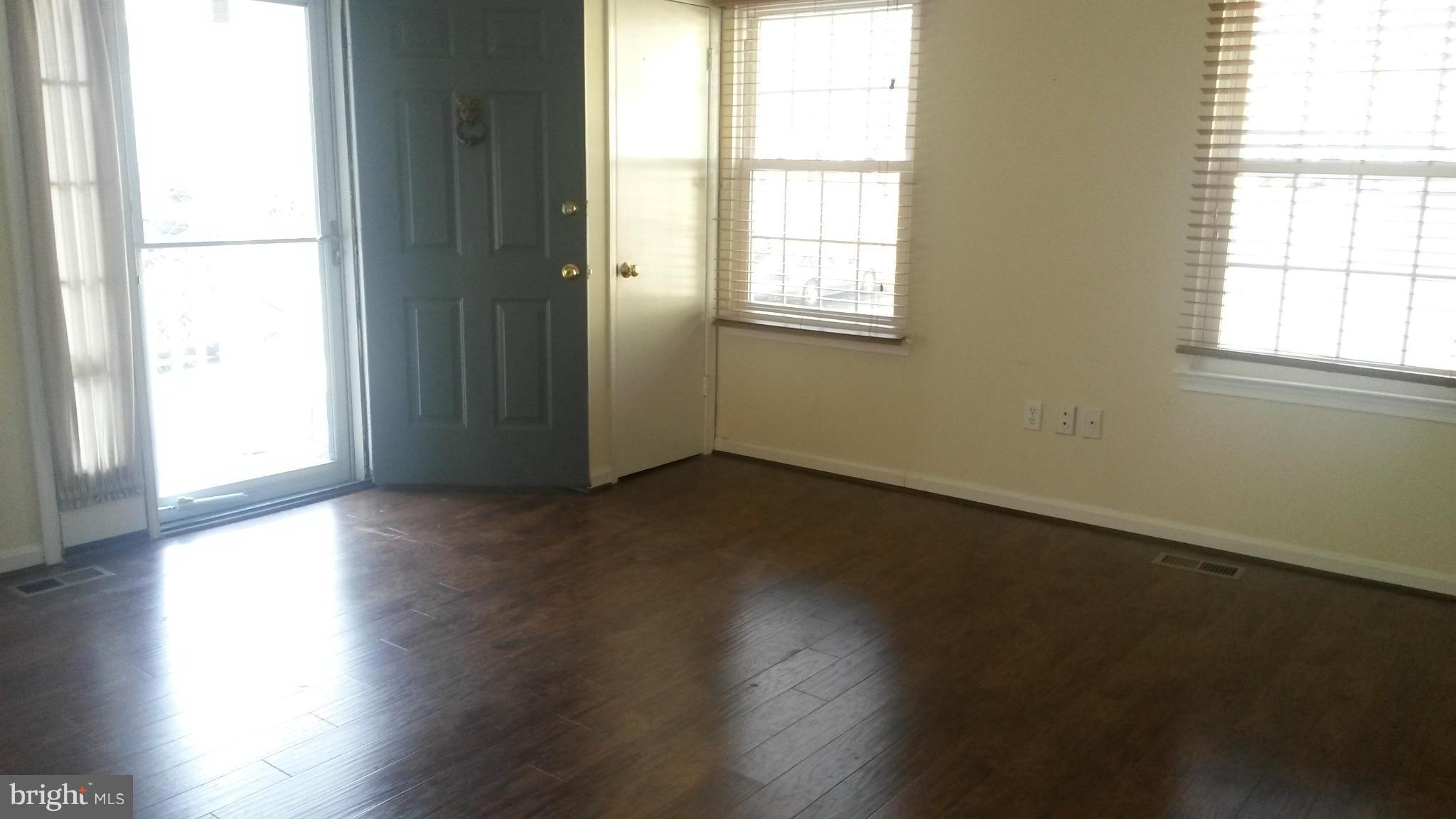 LANDING GLEN - Residential Lease