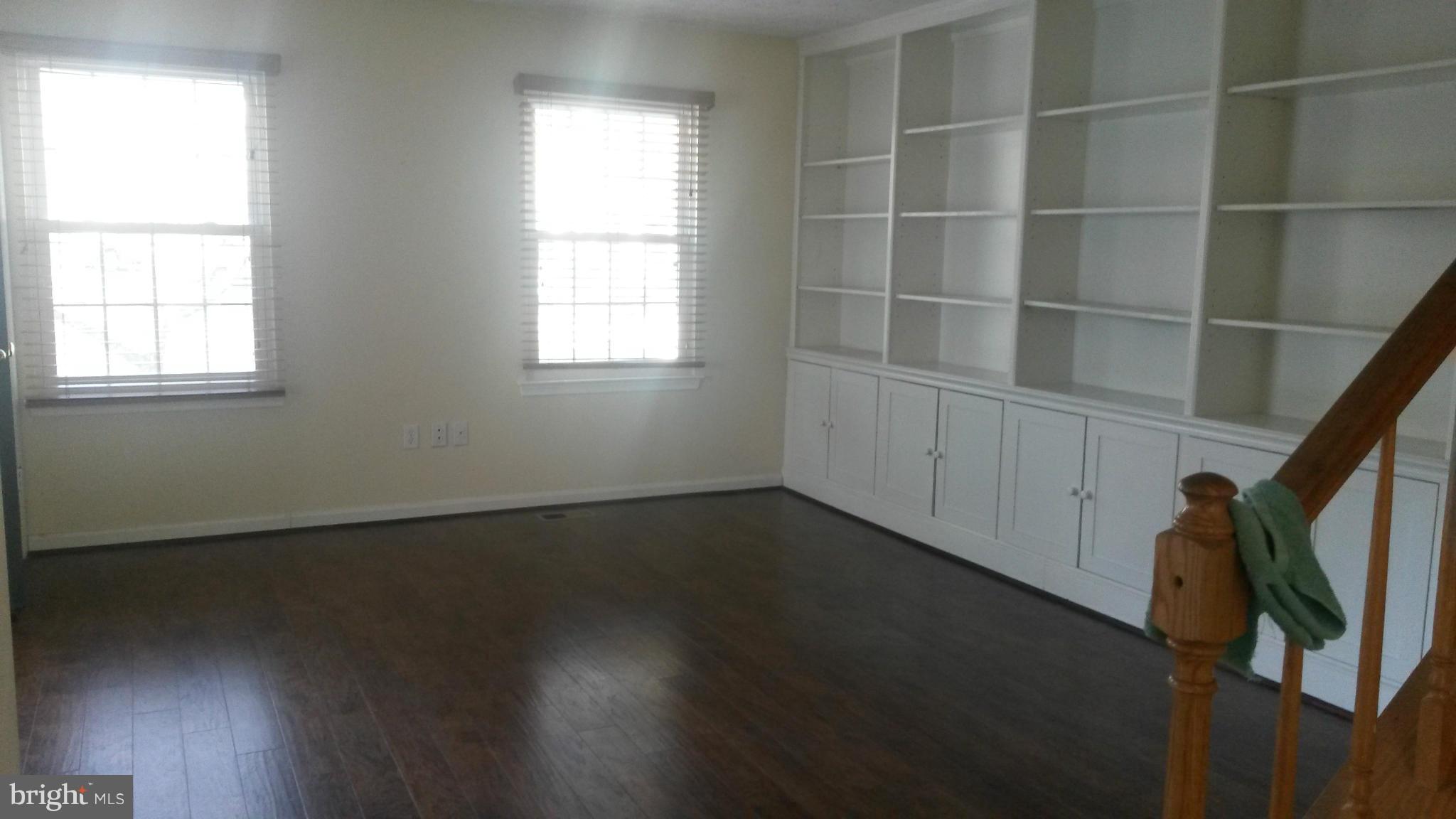 LANDING GLEN - Residential Lease