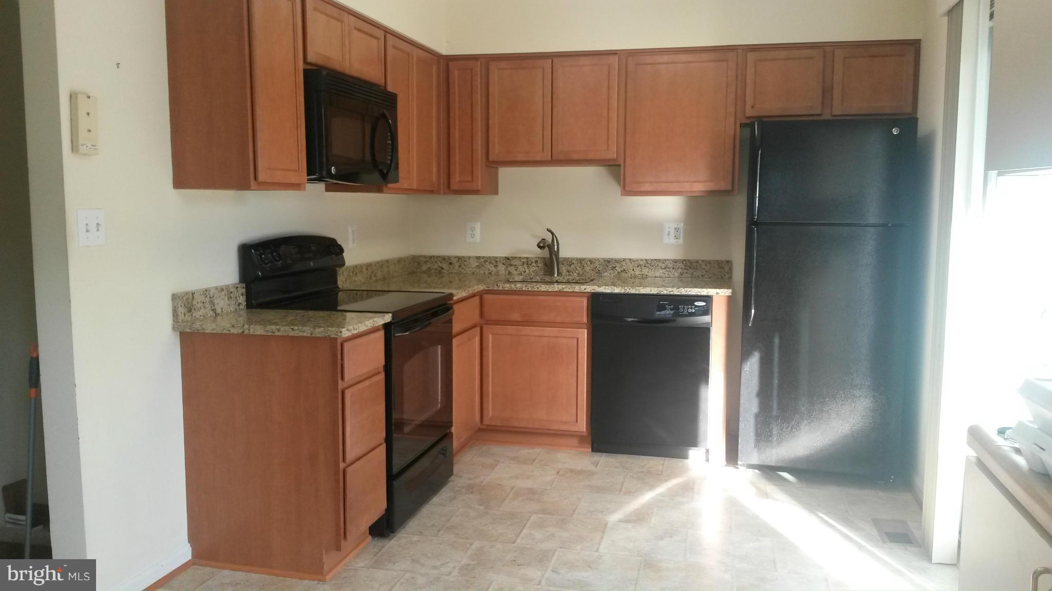 LANDING GLEN - Residential Lease