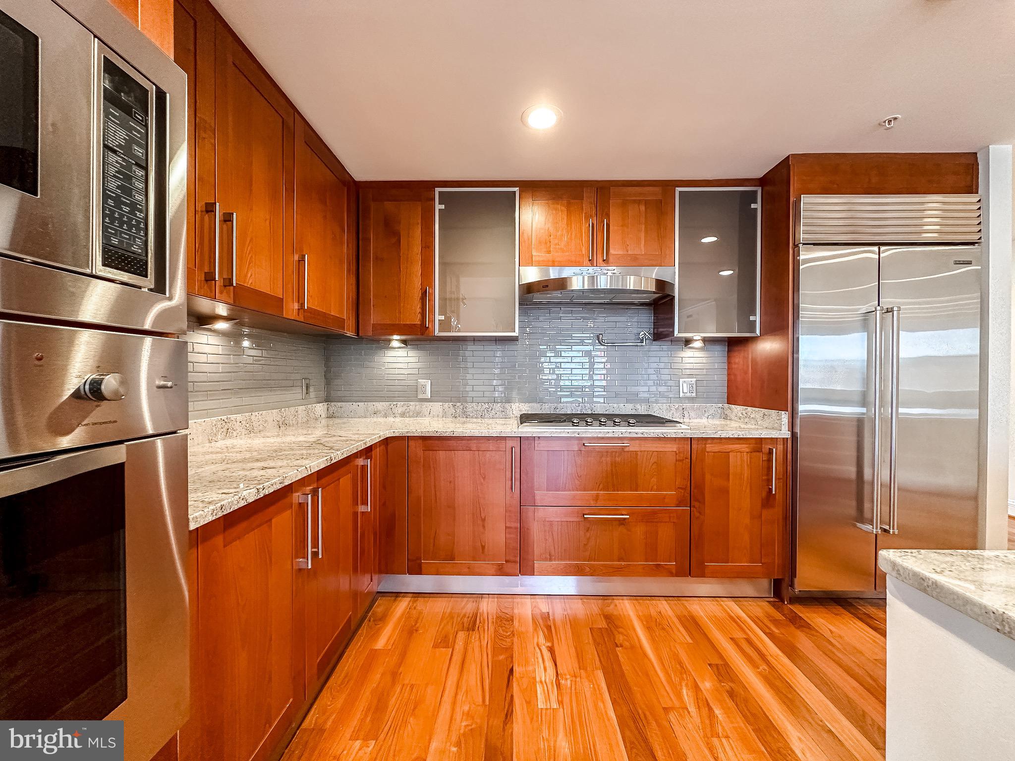 INNER HARBOR - Residential