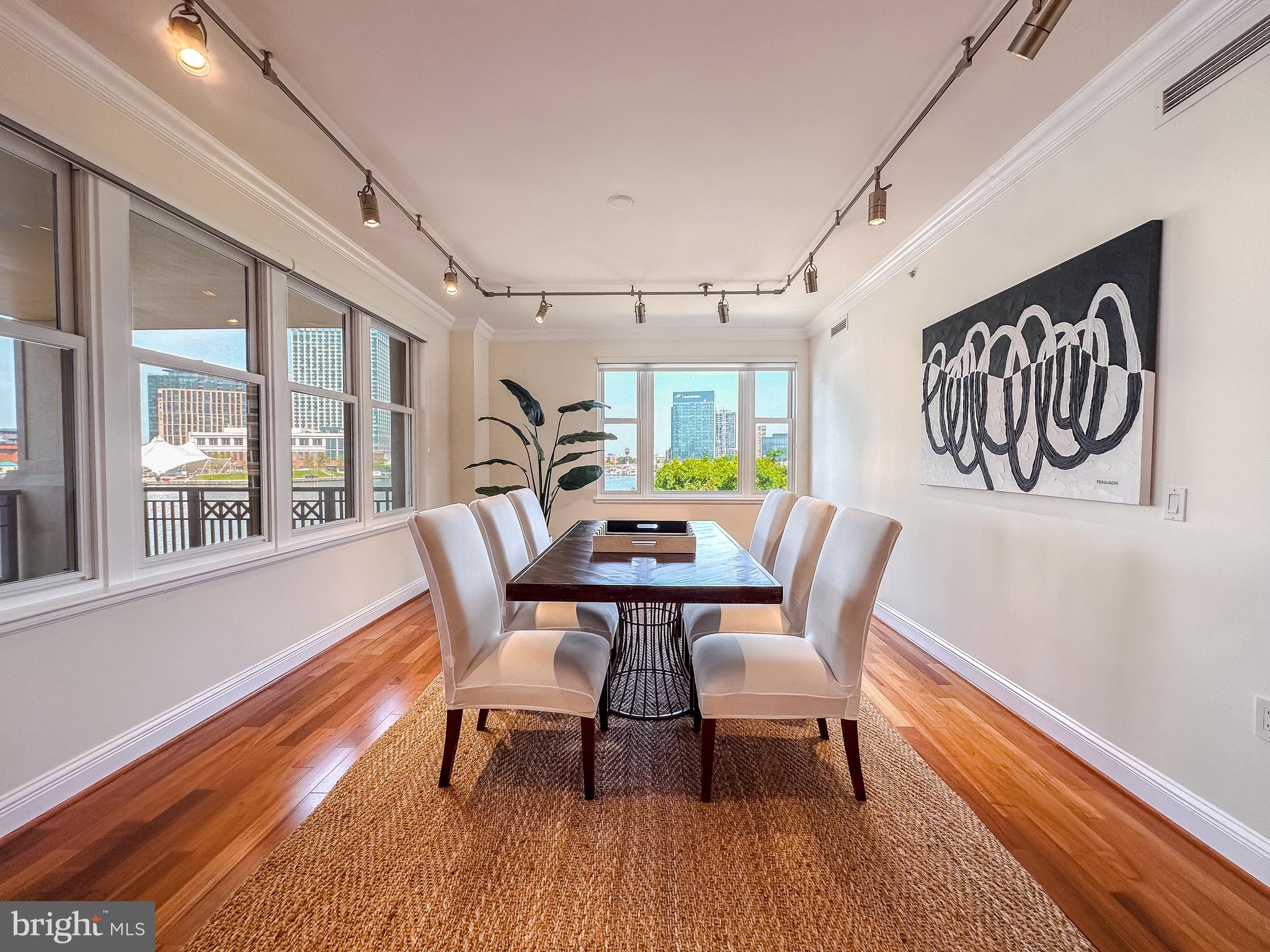 INNER HARBOR - Residential