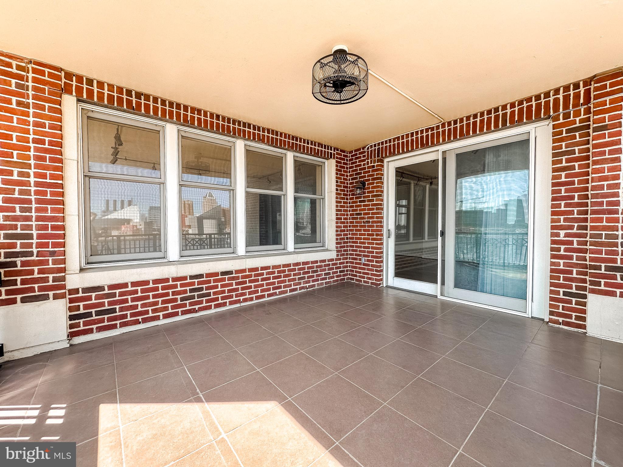 INNER HARBOR - Residential