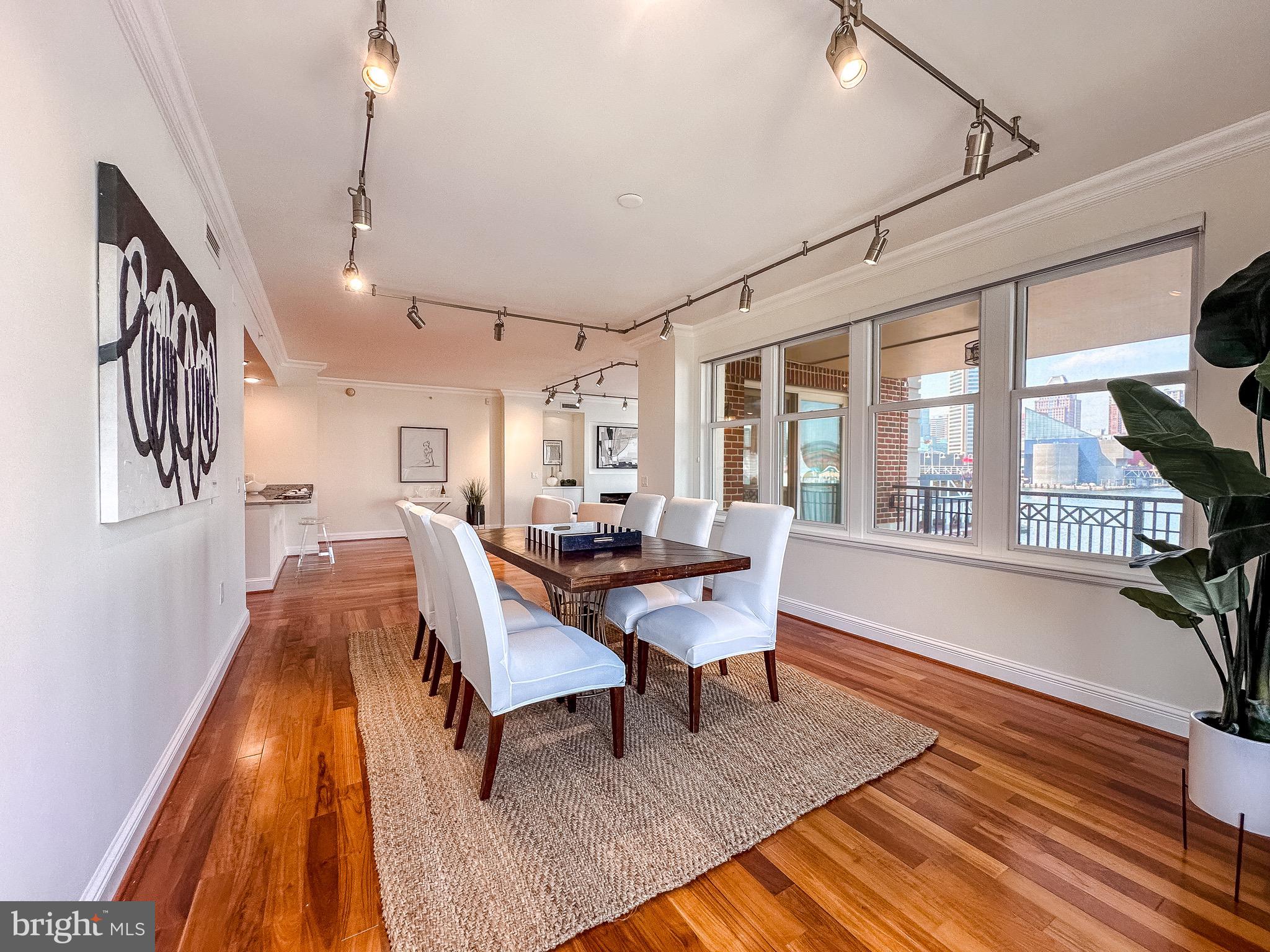 INNER HARBOR - Residential