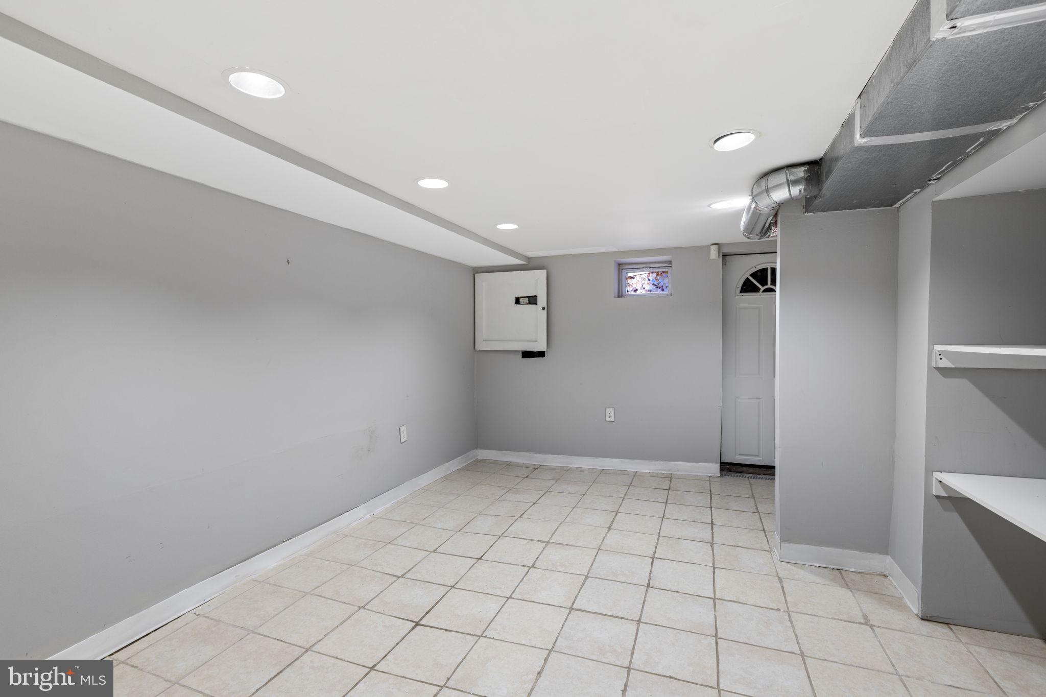 BUTCHERS HILL - Residential Lease