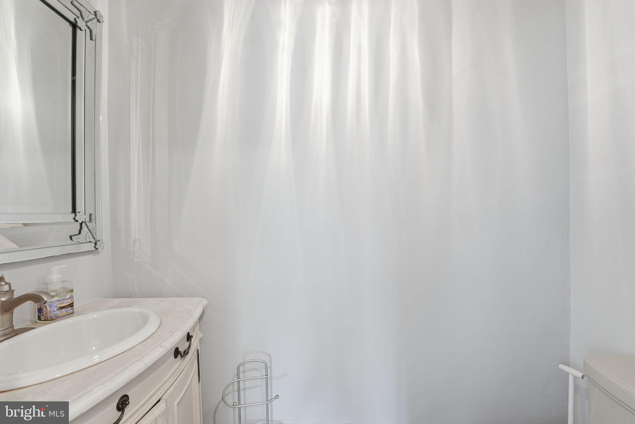 TANTALLON ON THE POTOMAC - Residential