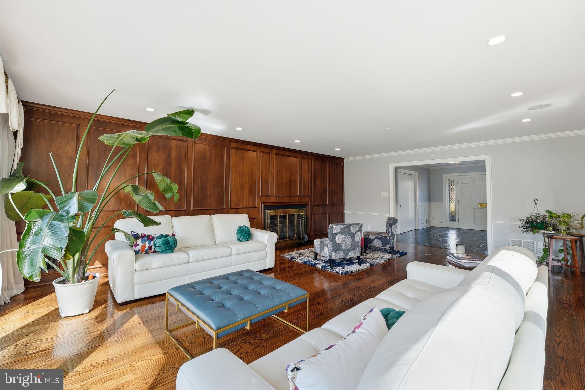 TANTALLON ON THE POTOMAC - Residential