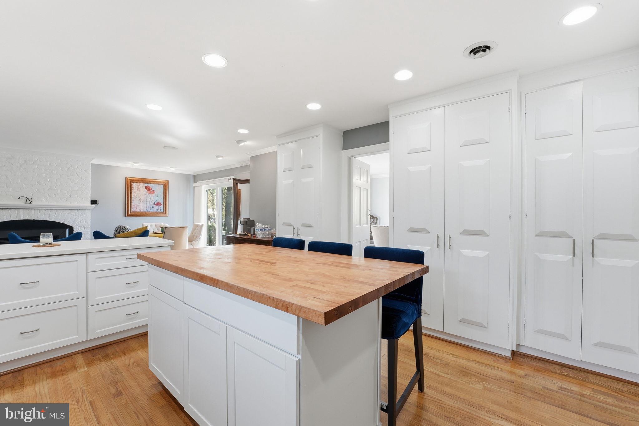 TANTALLON ON THE POTOMAC - Residential