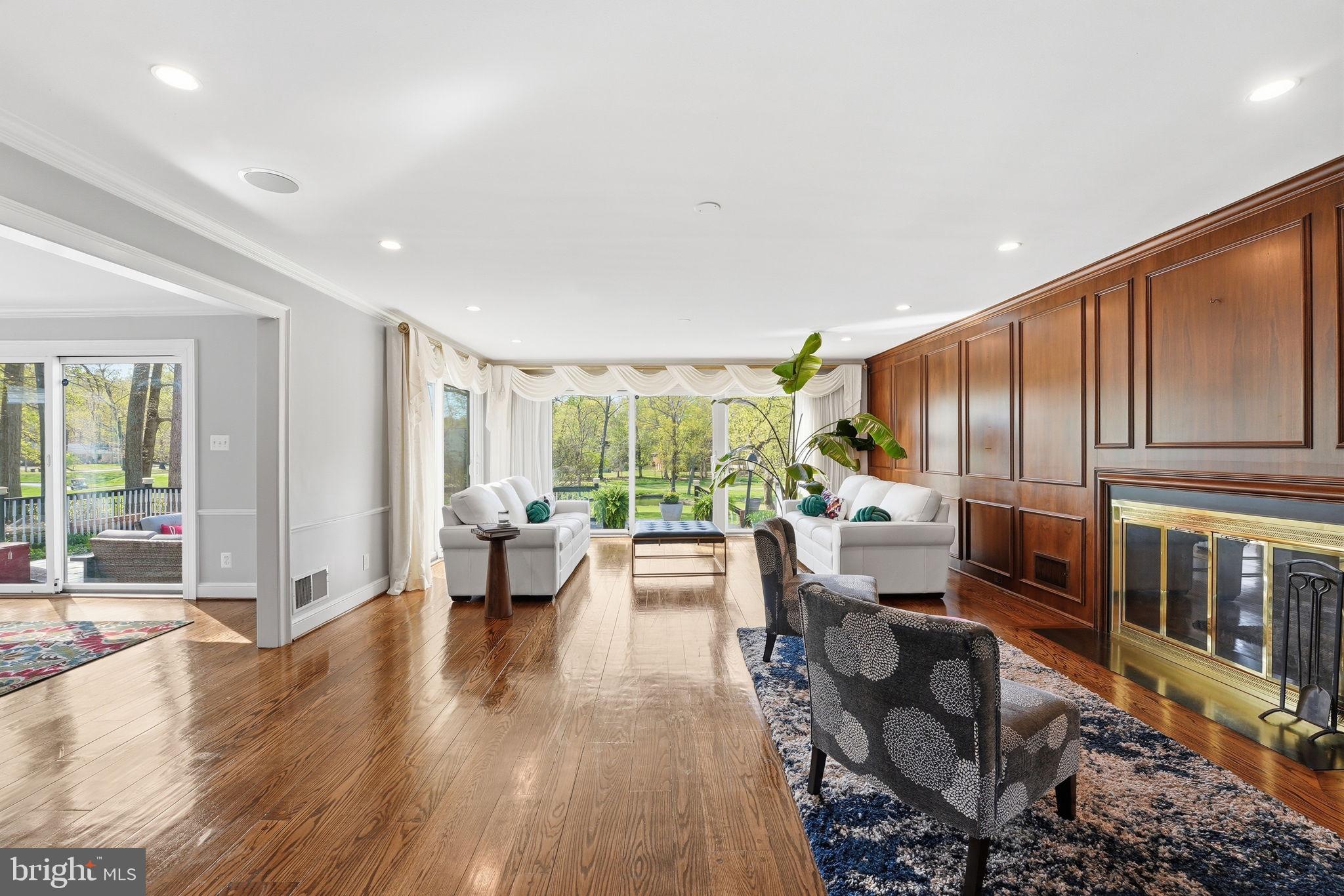 TANTALLON ON THE POTOMAC - Residential