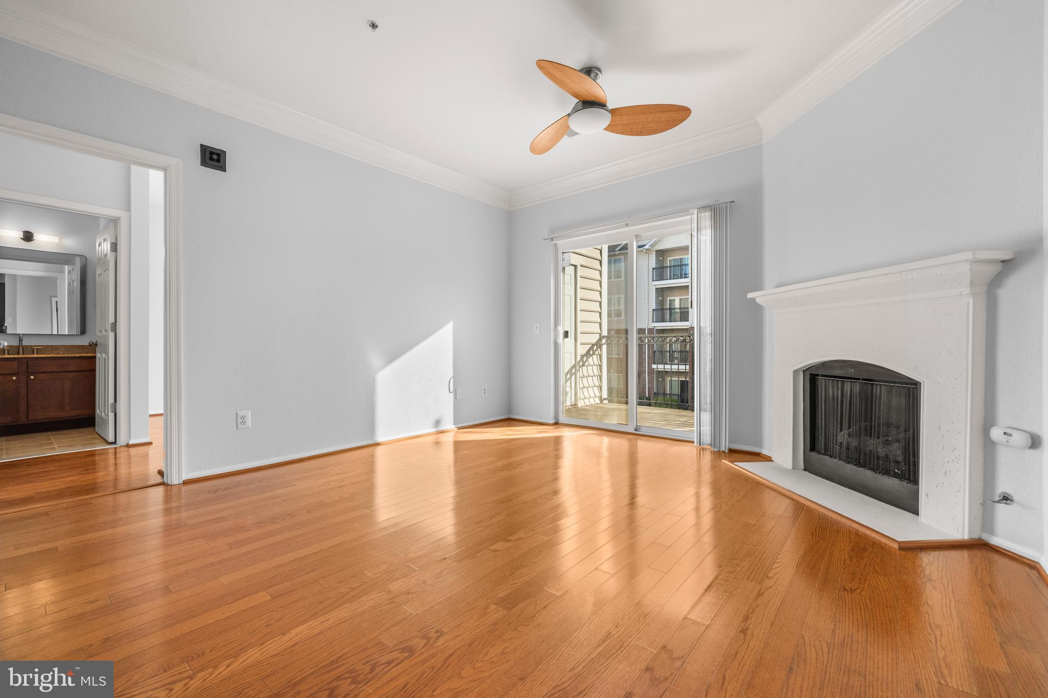 GATES OF MCLEAN - Residential