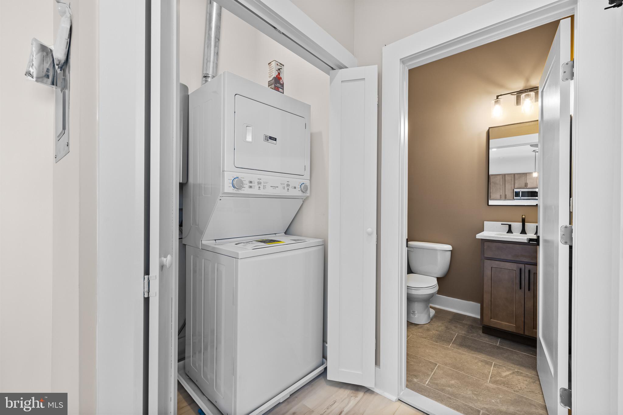 HIGHLANDTOWN - Residential Lease