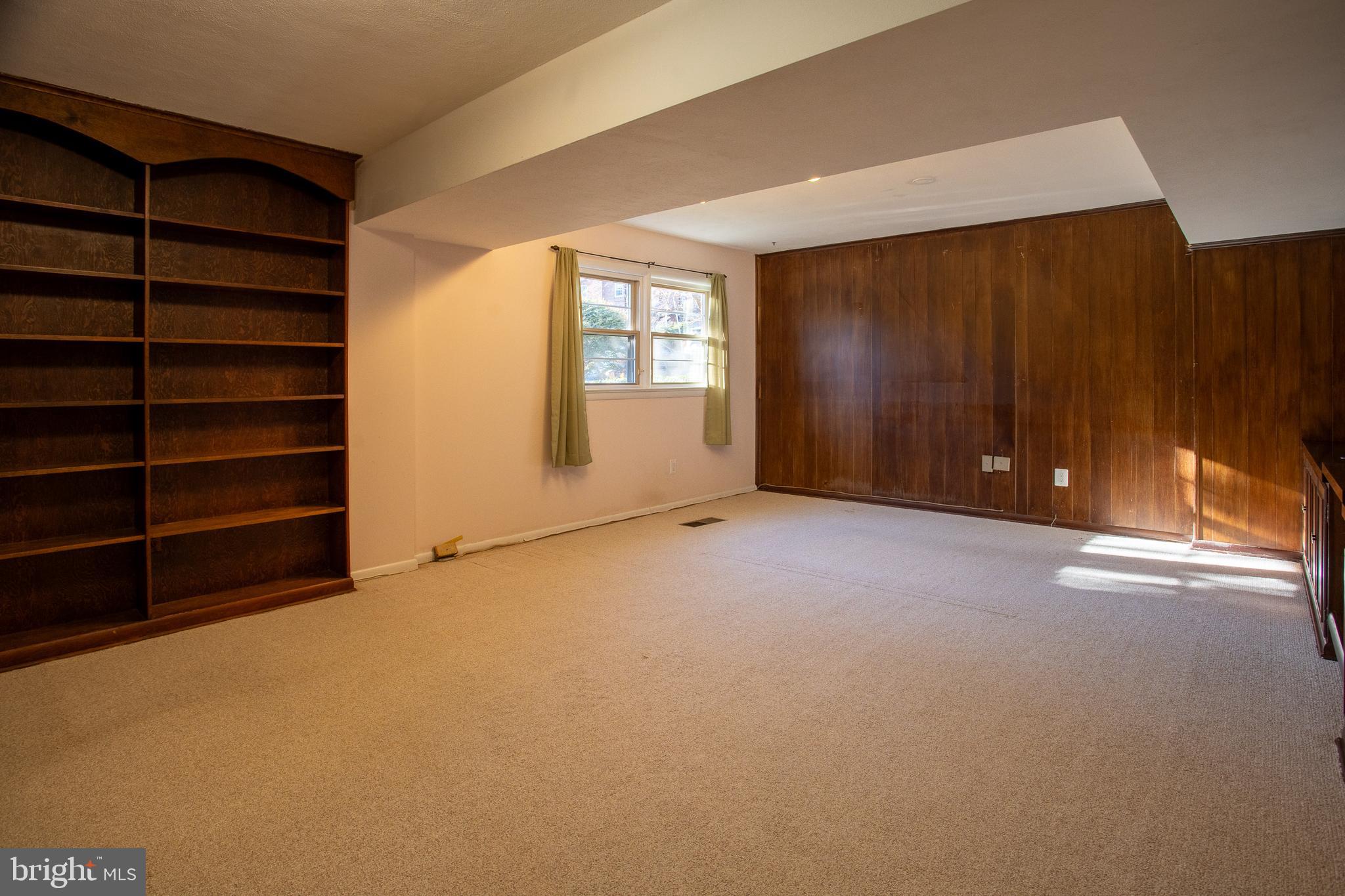 KENWOOD PARK - Residential Lease