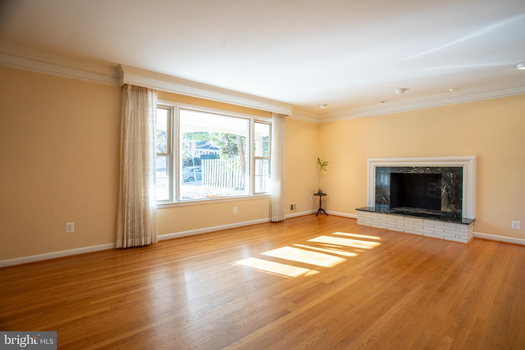 KENWOOD PARK - Residential Lease