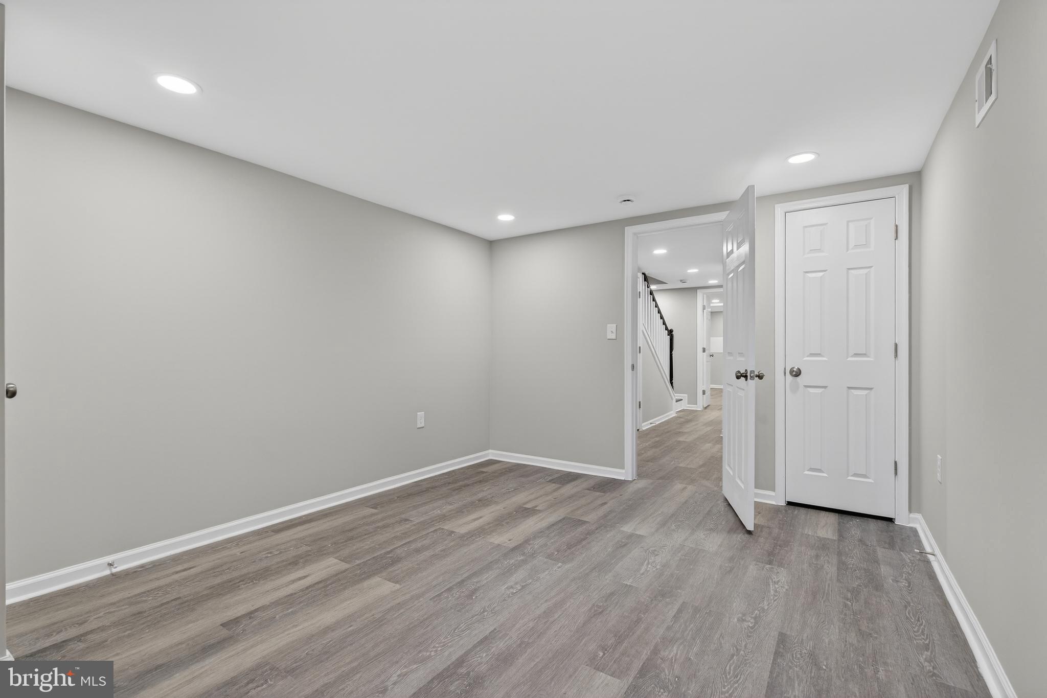 SHIPLEY HILL - Residential