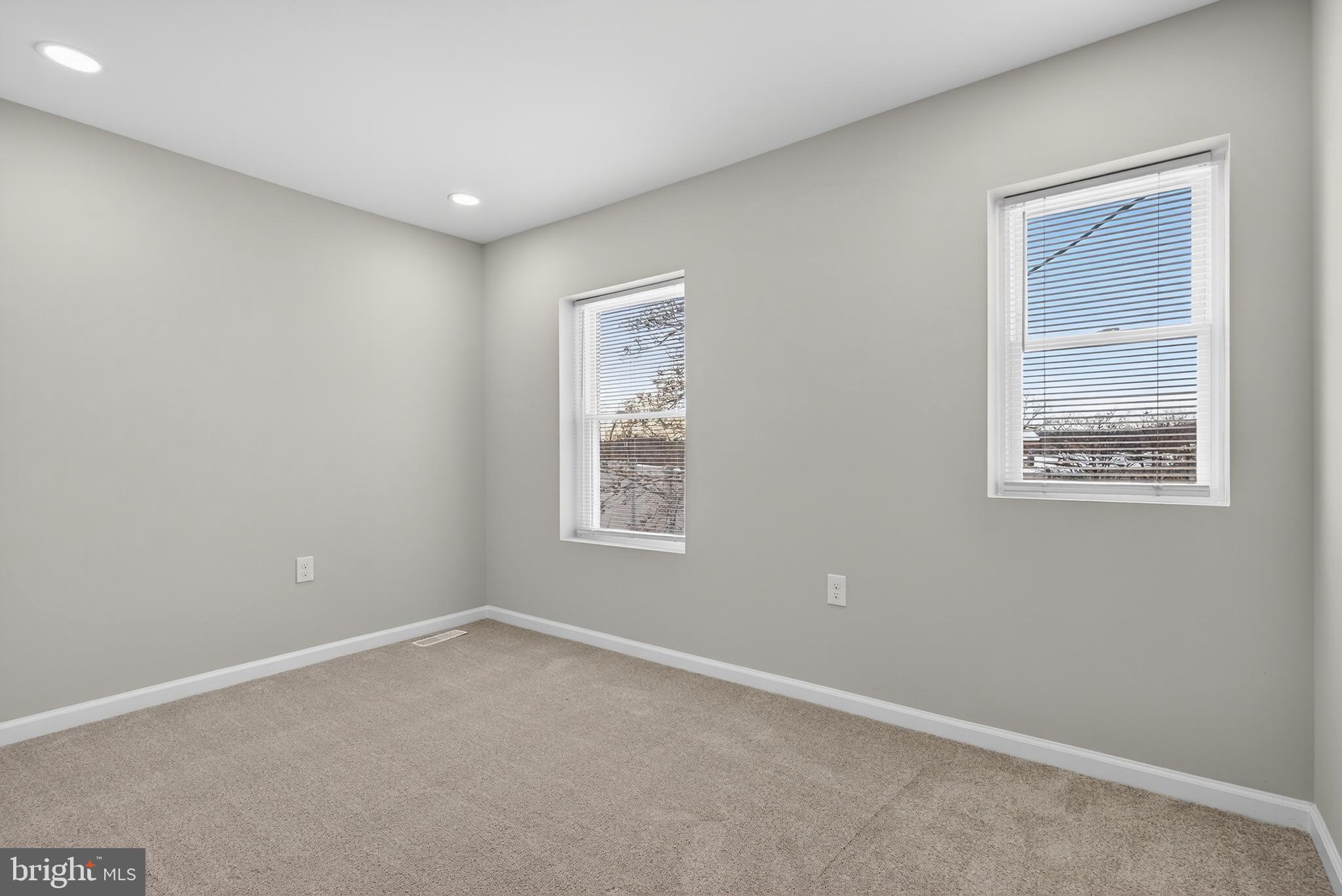 SHIPLEY HILL - Residential