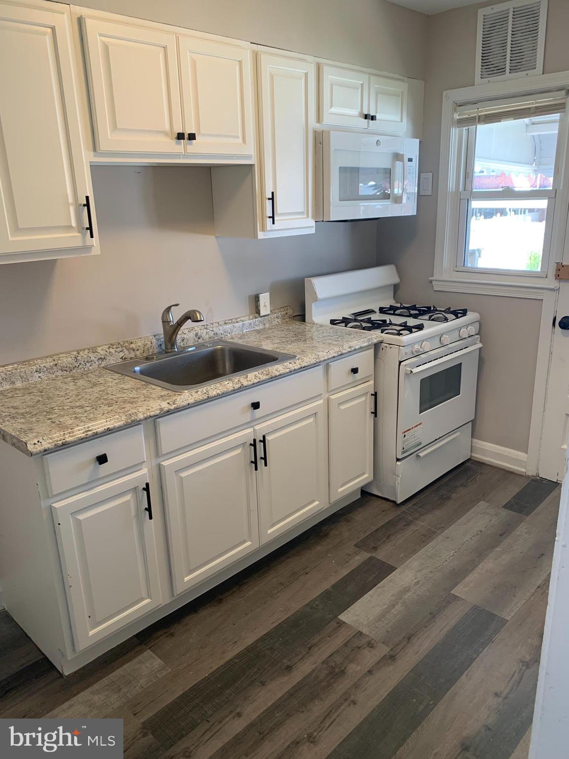 HAWTHORNE - Residential