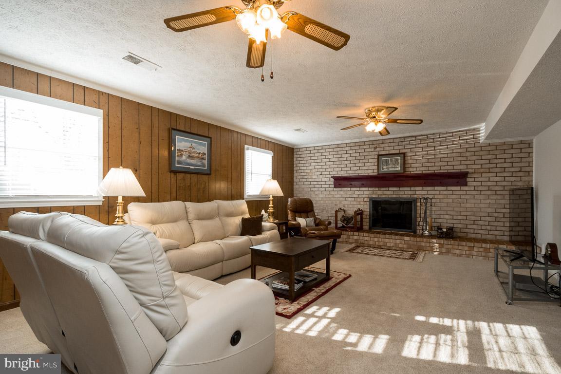 ORANGE HUNT ESTATES - Residential