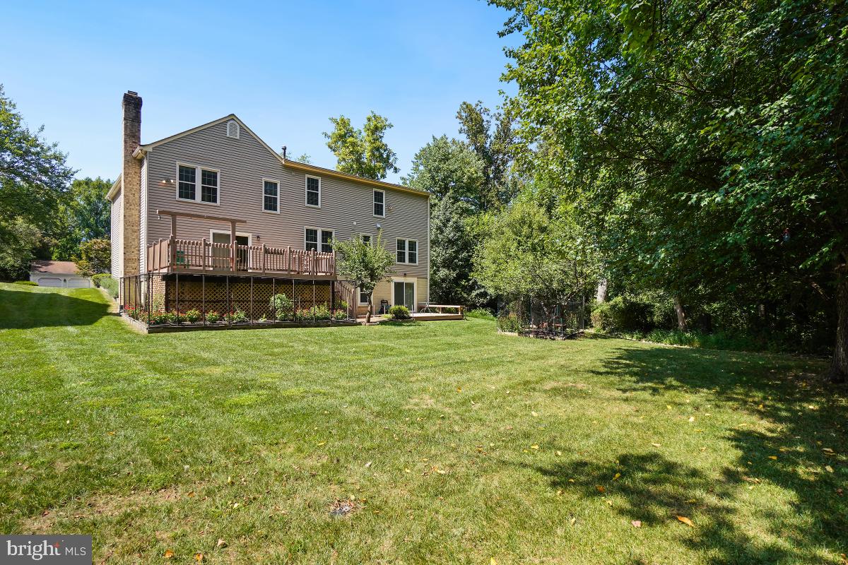 BROOKEVILLE KNOLLS - Residential Lease