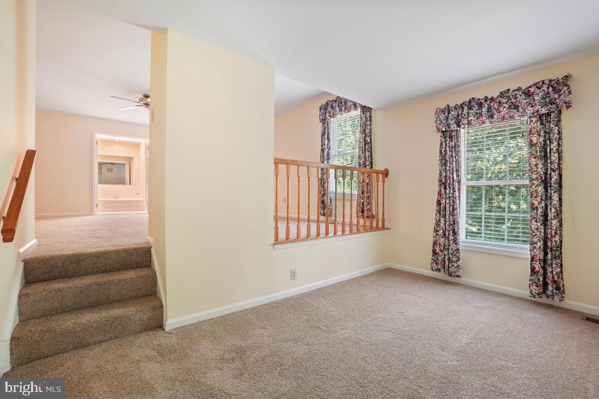 BROOKEVILLE KNOLLS - Residential Lease