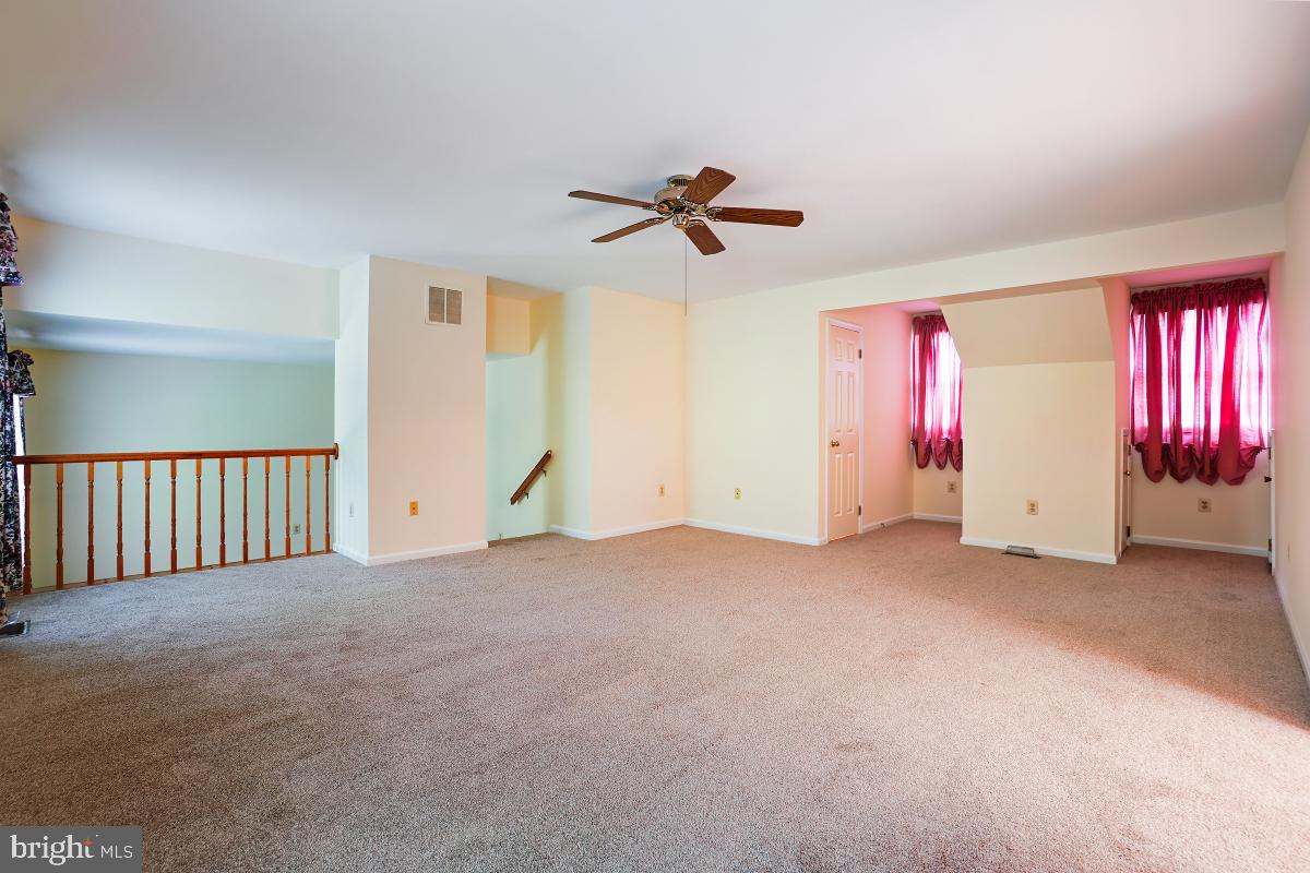 BROOKEVILLE KNOLLS - Residential Lease