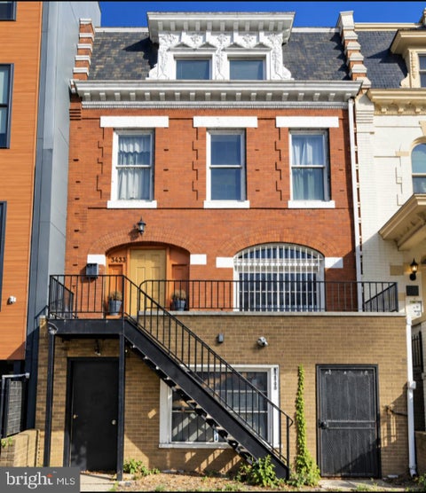 Photo of 3433 14th Street NW, WASHINGTON, DC 20010 (MLS # DCDC2288518)