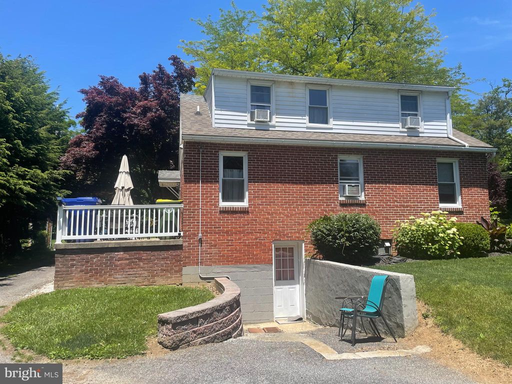 Photo of 1710 Rockvale Road, Lancaster, PA 17602 (MLS # PALA2051860)