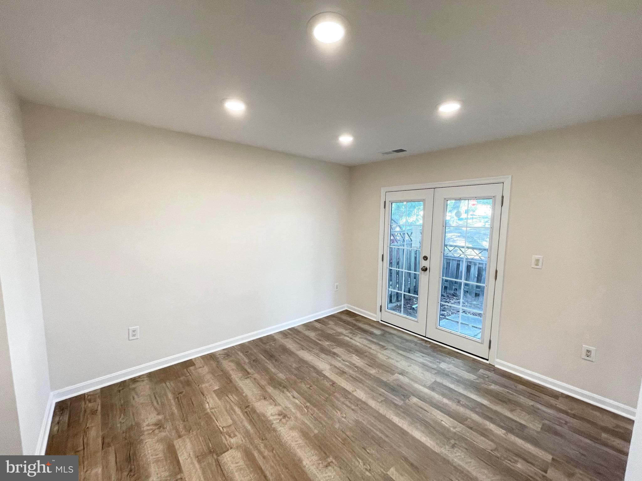 THE VILLAGE AT GREENS OF PATUXENT - Residential