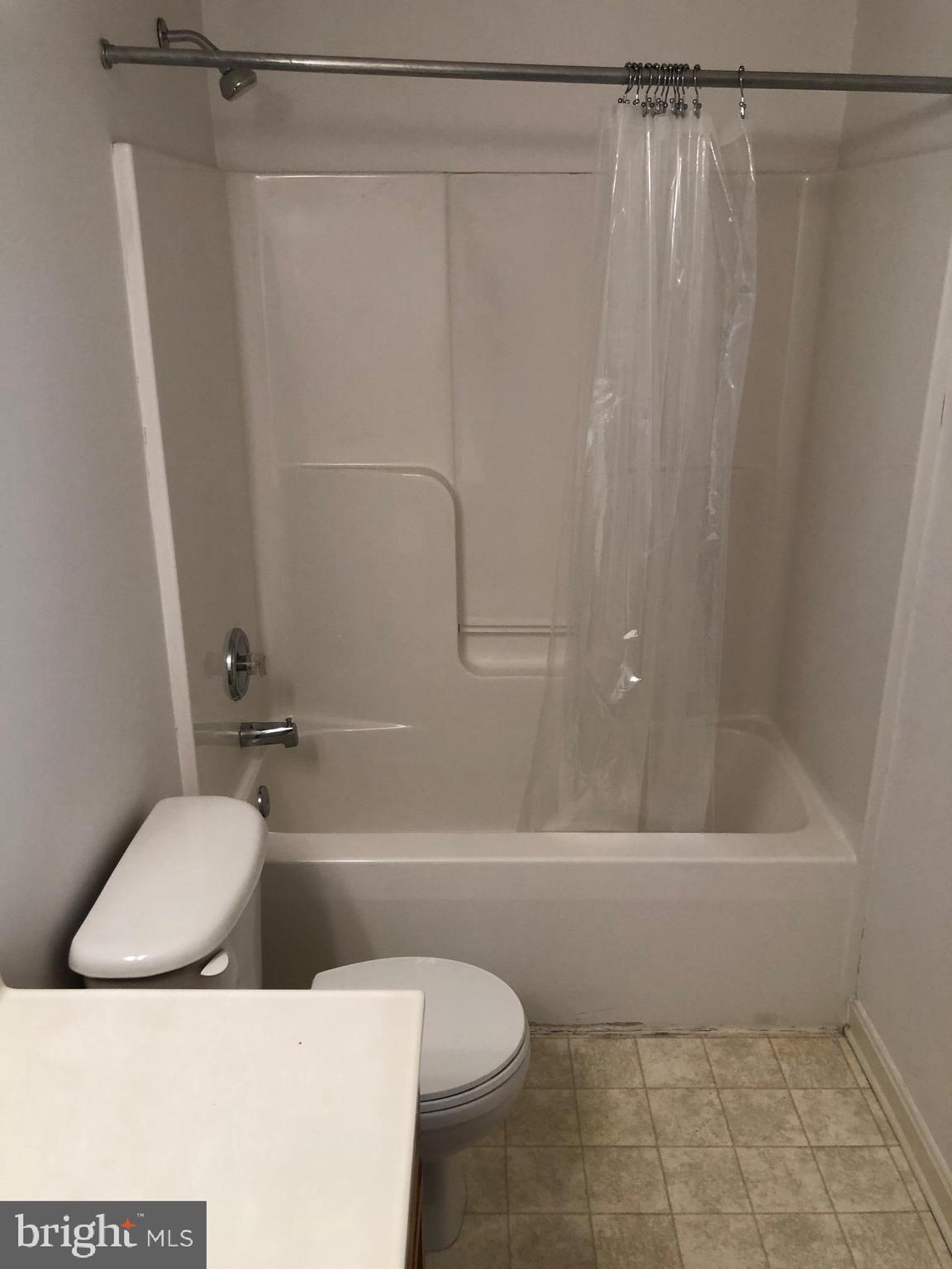 COVENTRY CREEK - Residential Lease