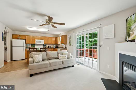 PRESIDENTIAL LAKES - Residential