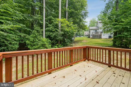 PRESIDENTIAL LAKES - Residential