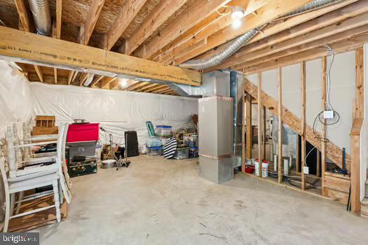 PRESIDENTIAL LAKES - Residential