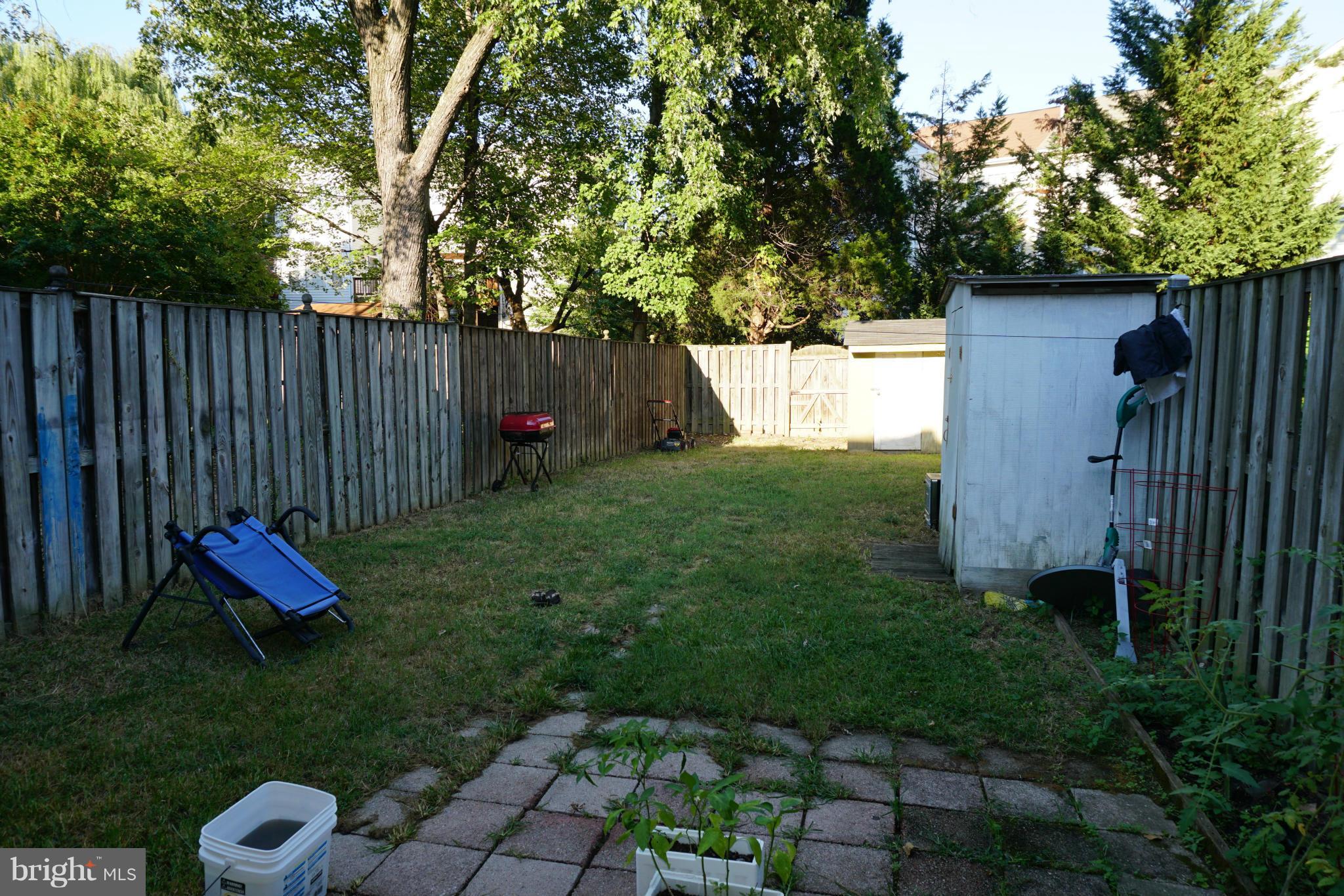 GEORGETOWN WOODS - Residential