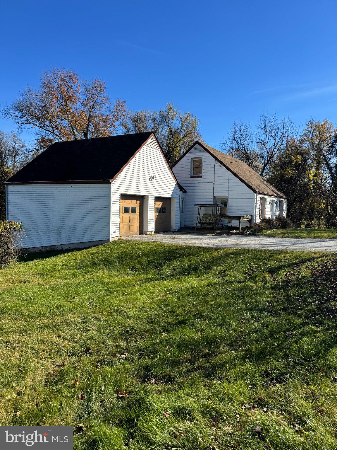 8711 EMGE ROAD