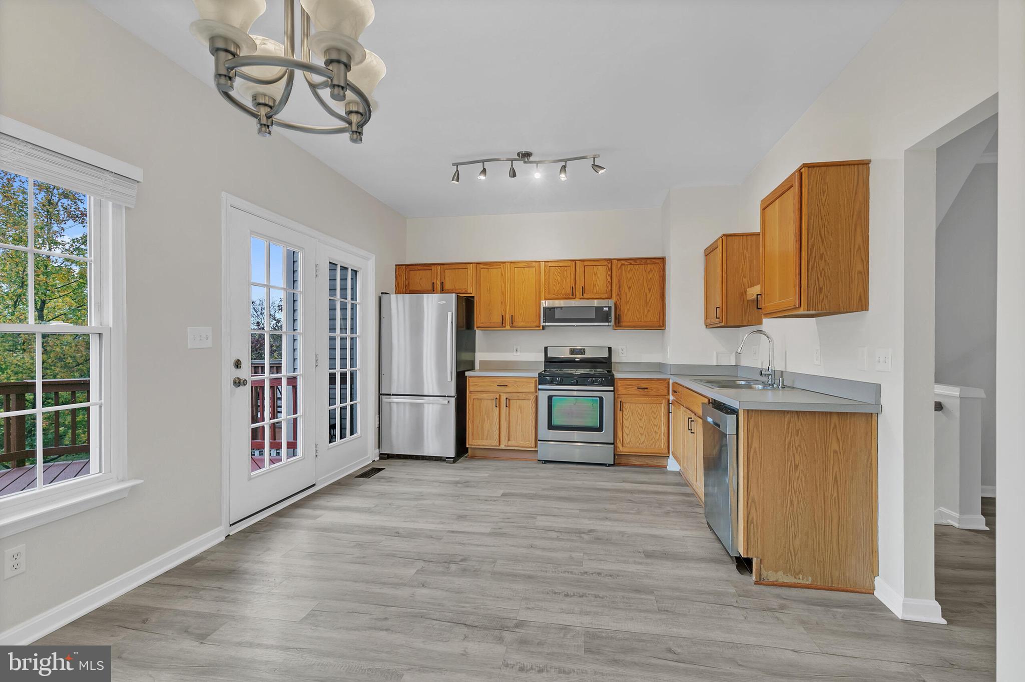 CROSSROADS MANOR - Residential Lease